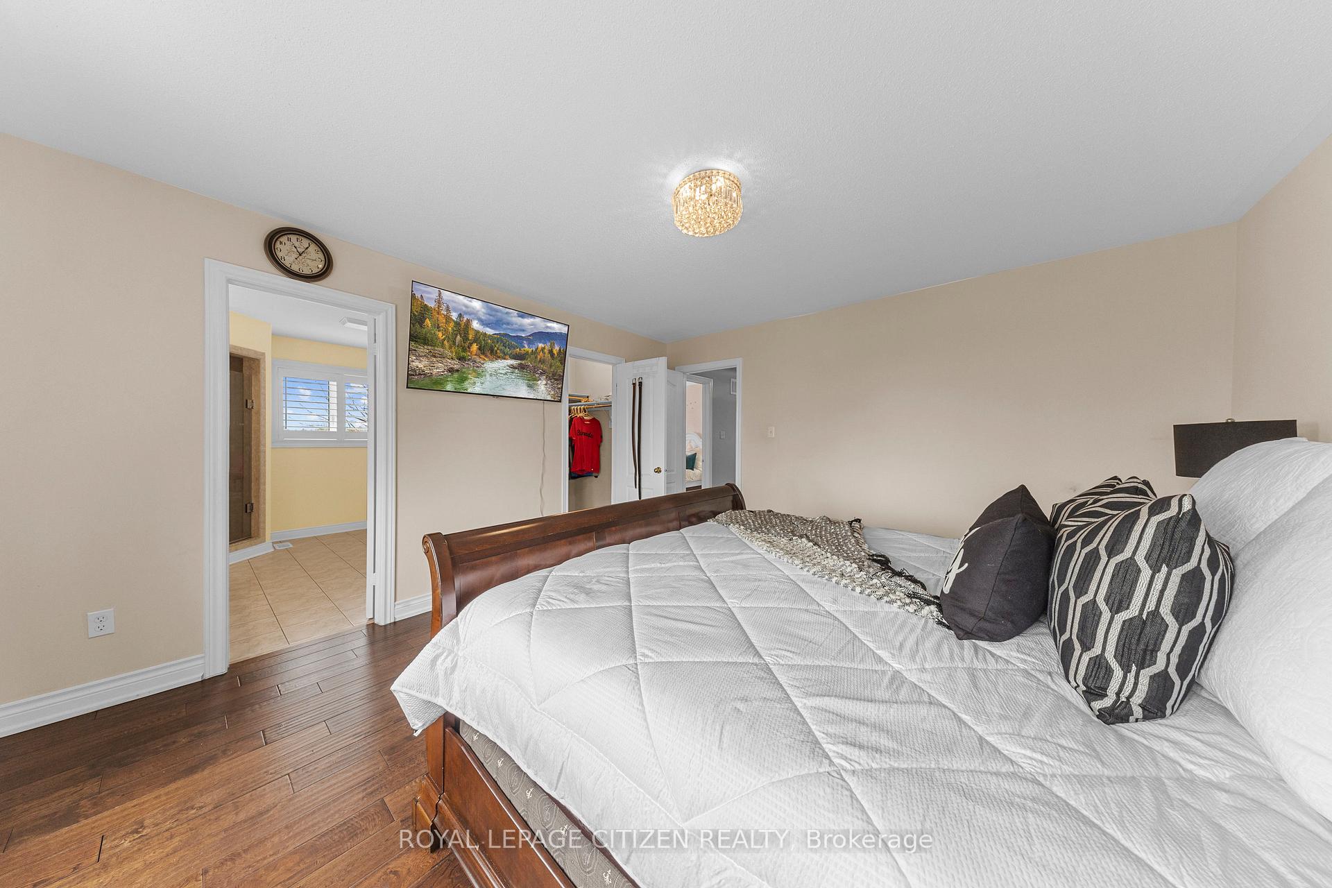 Photo 19 of 101 Darren Avenue, Whitby, Rolling Acres — HOMEH