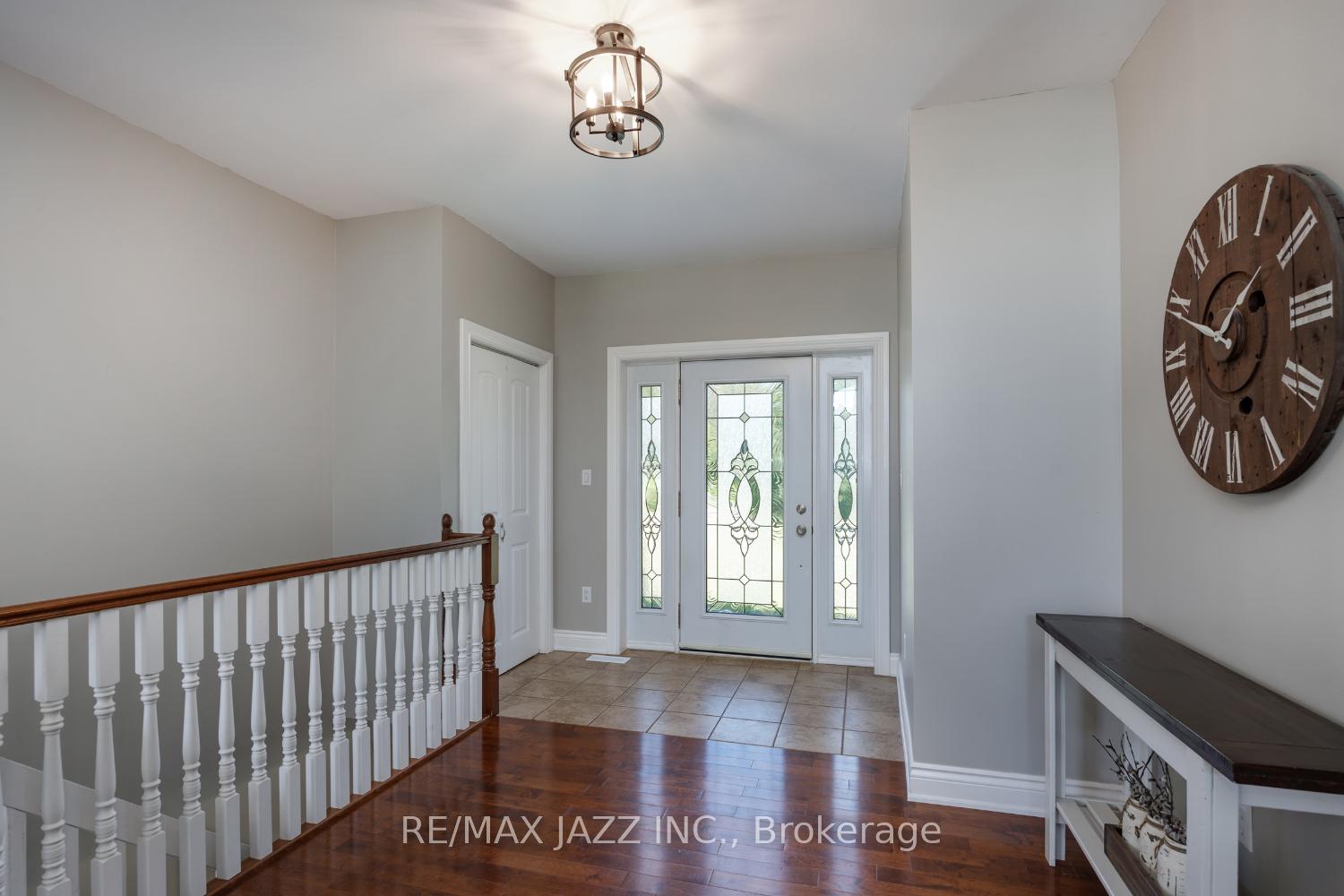 Photo 8 of 7386 Middle Road, Clarington, Rural Clarington — HOMEH