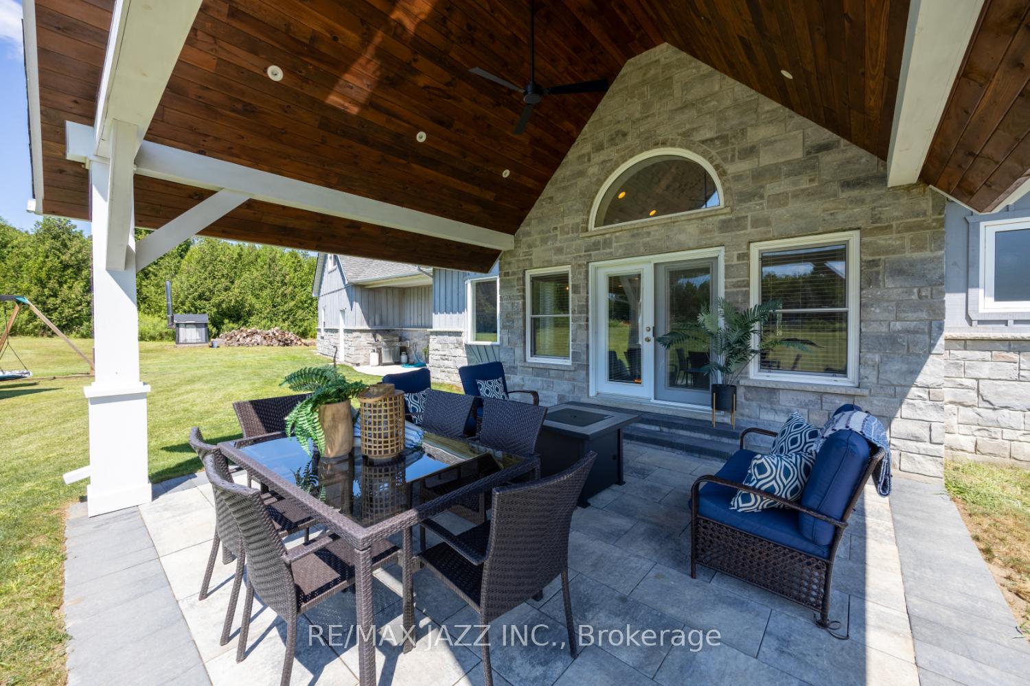 Photo 14 of 7386 Middle Road, Clarington, Rural Clarington — HOMEH