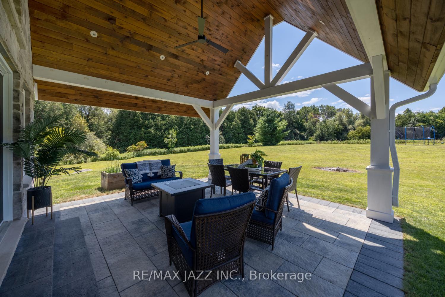 Photo 15 of 7386 Middle Road, Clarington, Rural Clarington — HOMEH