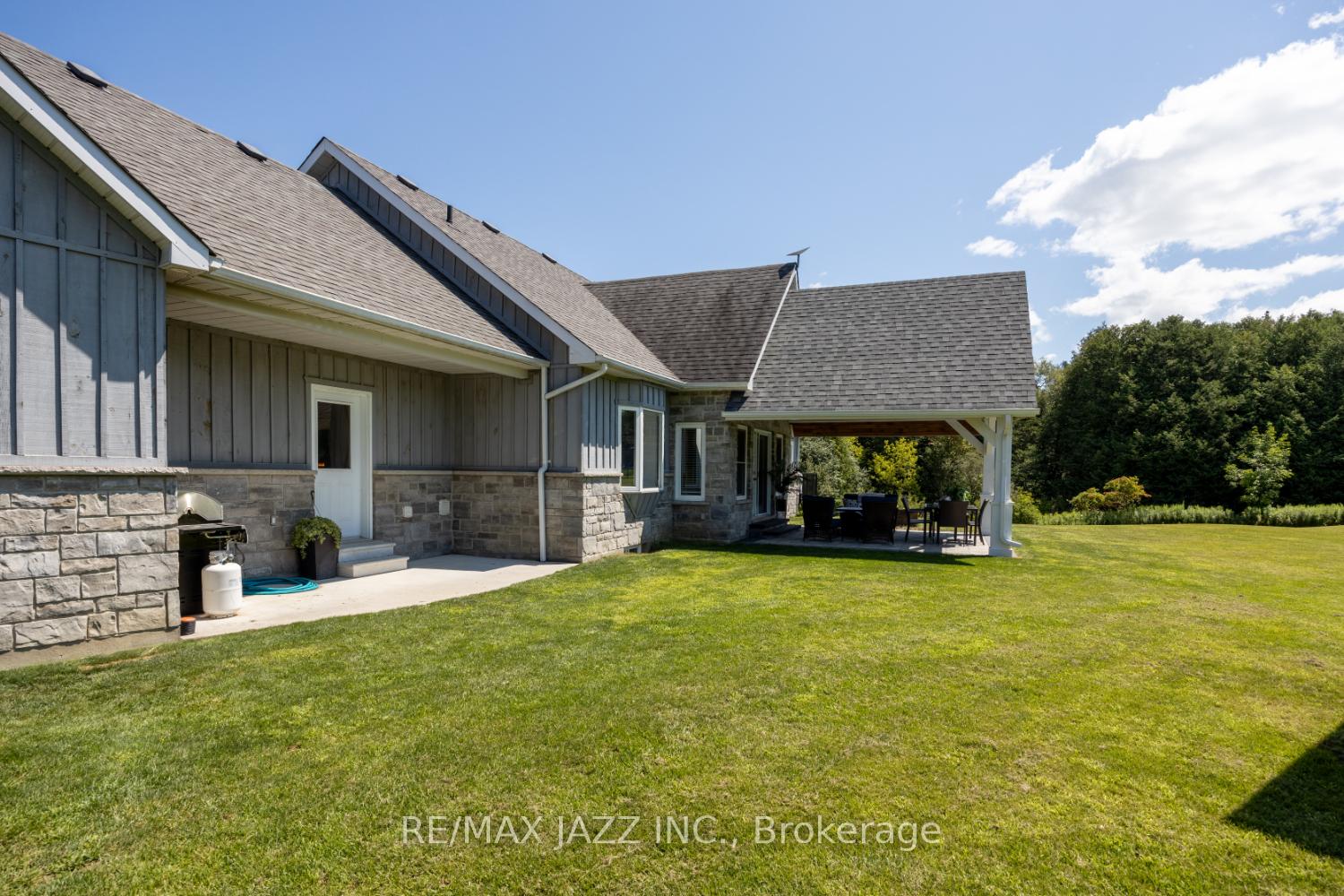 Photo 36 of 7386 Middle Road, Clarington, Rural Clarington — HOMEH