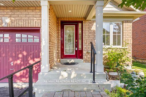 Photo 4 of 15 Galea Drive, Ajax, Central East — HOMEH