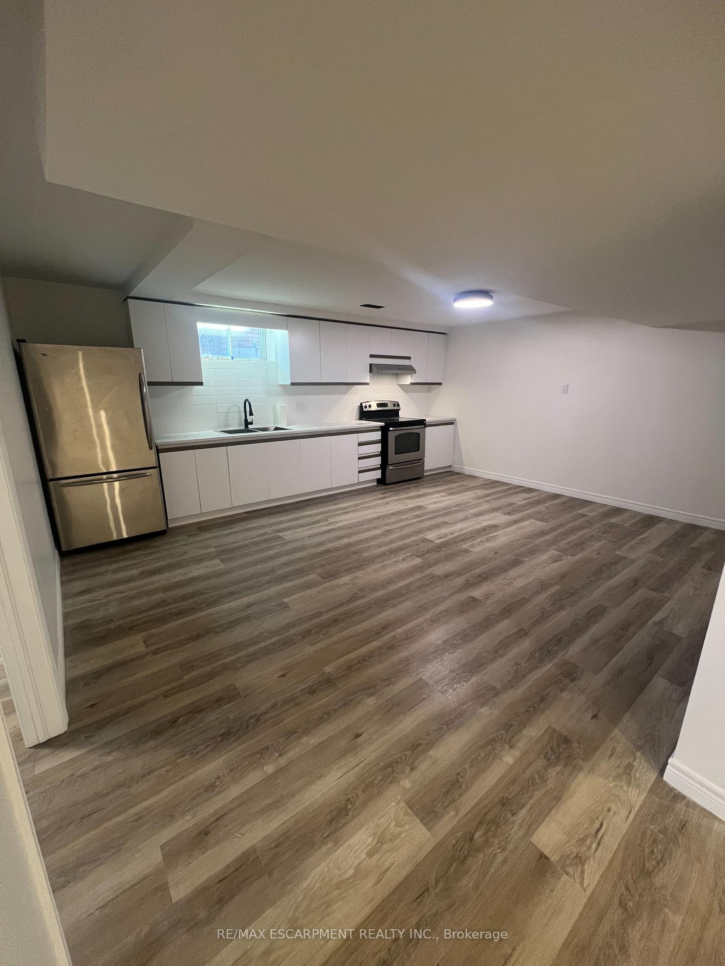 Photo 4 of Unit LOWER, 16 Teresa Street, Hamilton, Greenford — HOMEH