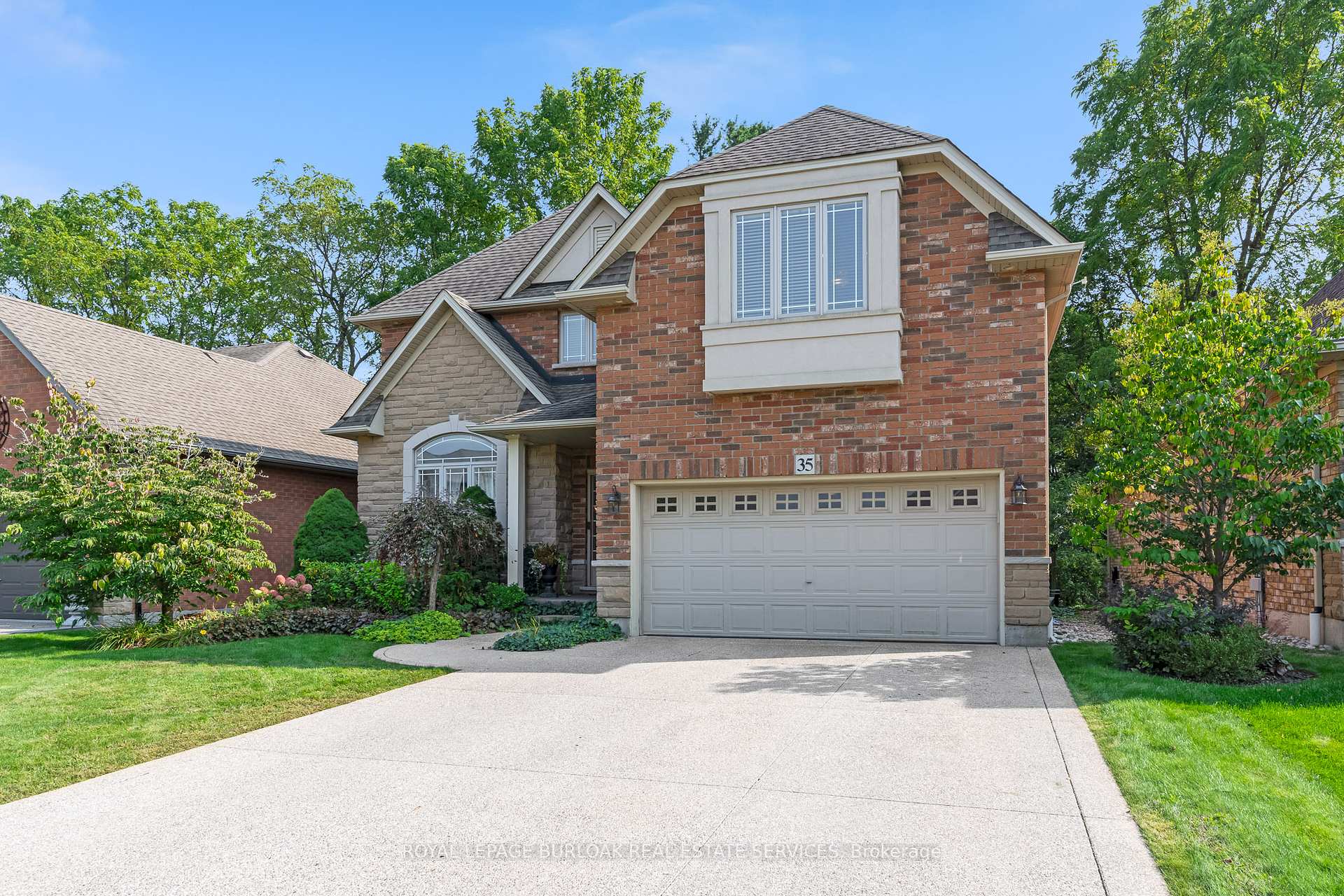 Photo 4 of 35 Oldmill Road, Hamilton, Ancaster — HOMEH