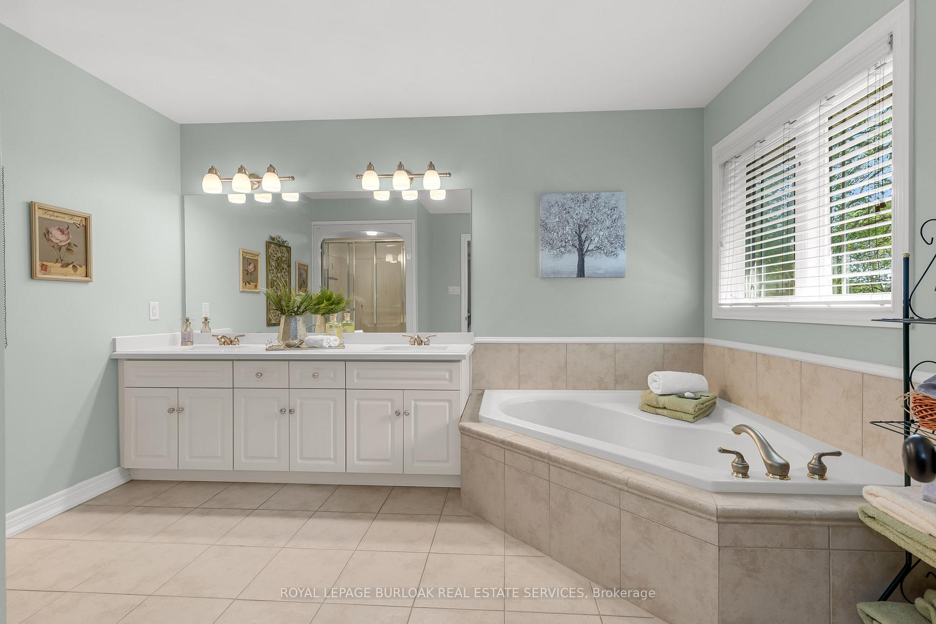 Photo 40 of 35 Oldmill Road, Hamilton, Ancaster — HOMEH