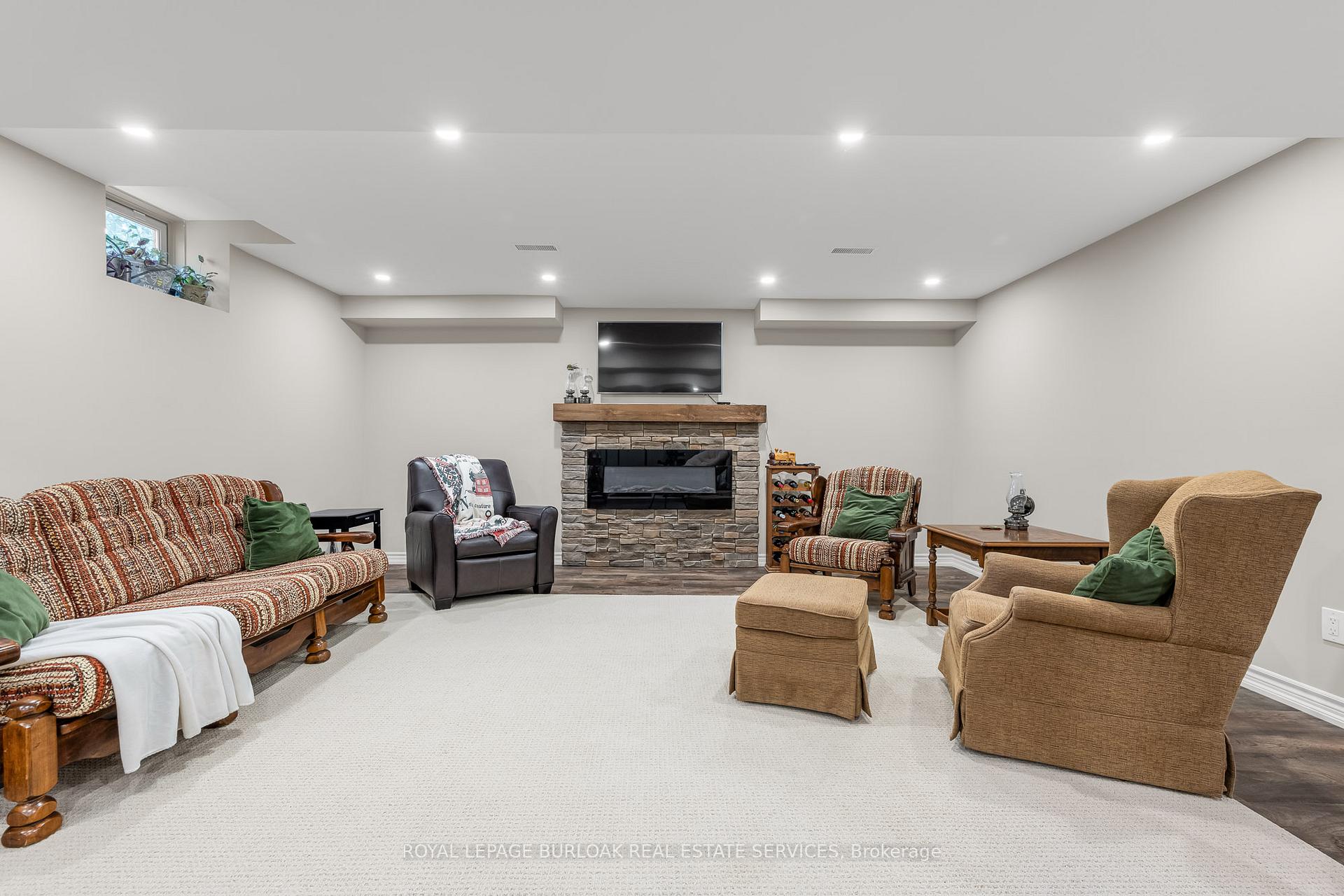 Photo 69 of 35 Oldmill Road, Hamilton, Ancaster — HOMEH