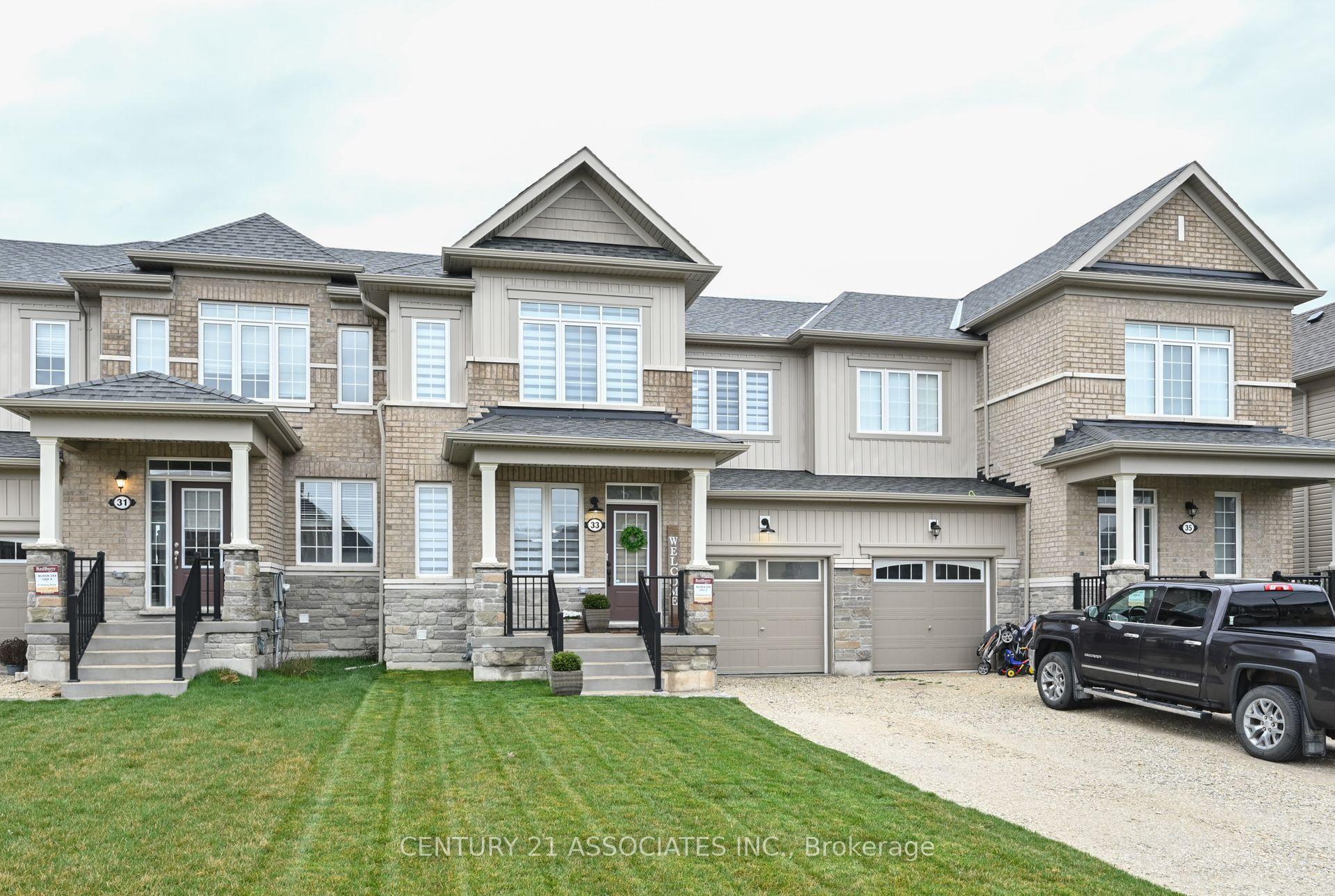 Photo 3 of 33 Stately Drive, Wasaga Beach — HOMEH