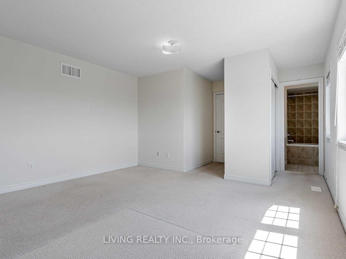Photo 39 of 114 Halldorson Avenue, Aurora, Bayview Northeast — HOMEH