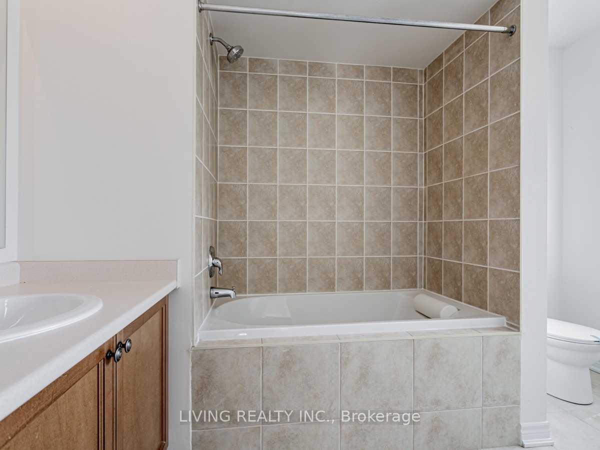 Photo 52 of 114 Halldorson Avenue, Aurora, Bayview Northeast — HOMEH
