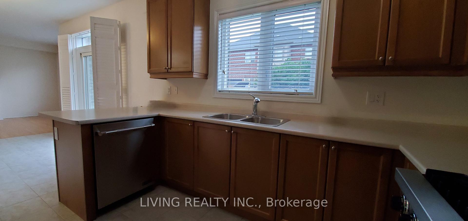 Photo 62 of 114 Halldorson Avenue, Aurora, Bayview Northeast — HOMEH