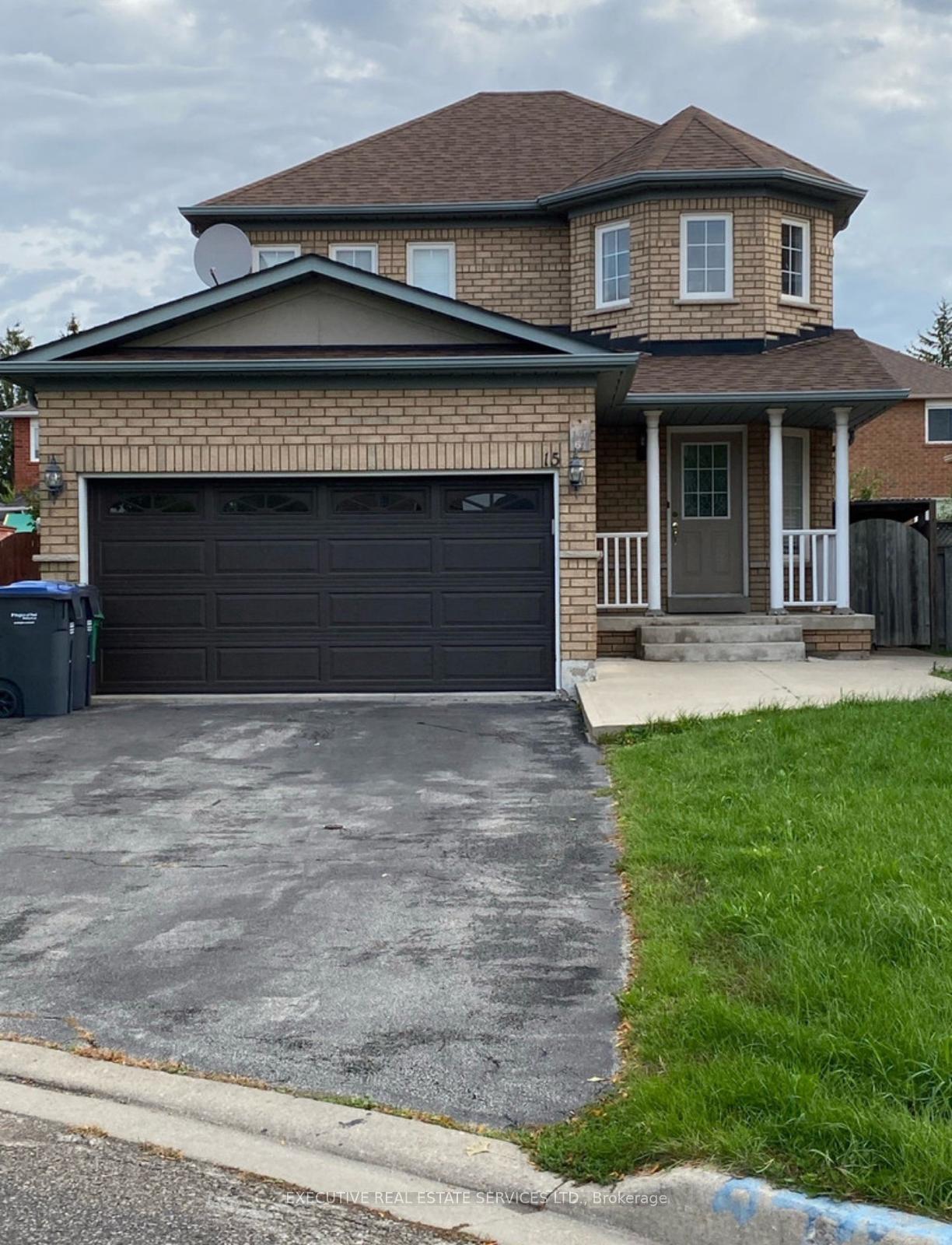 Front of 15 Woodsmere Court
