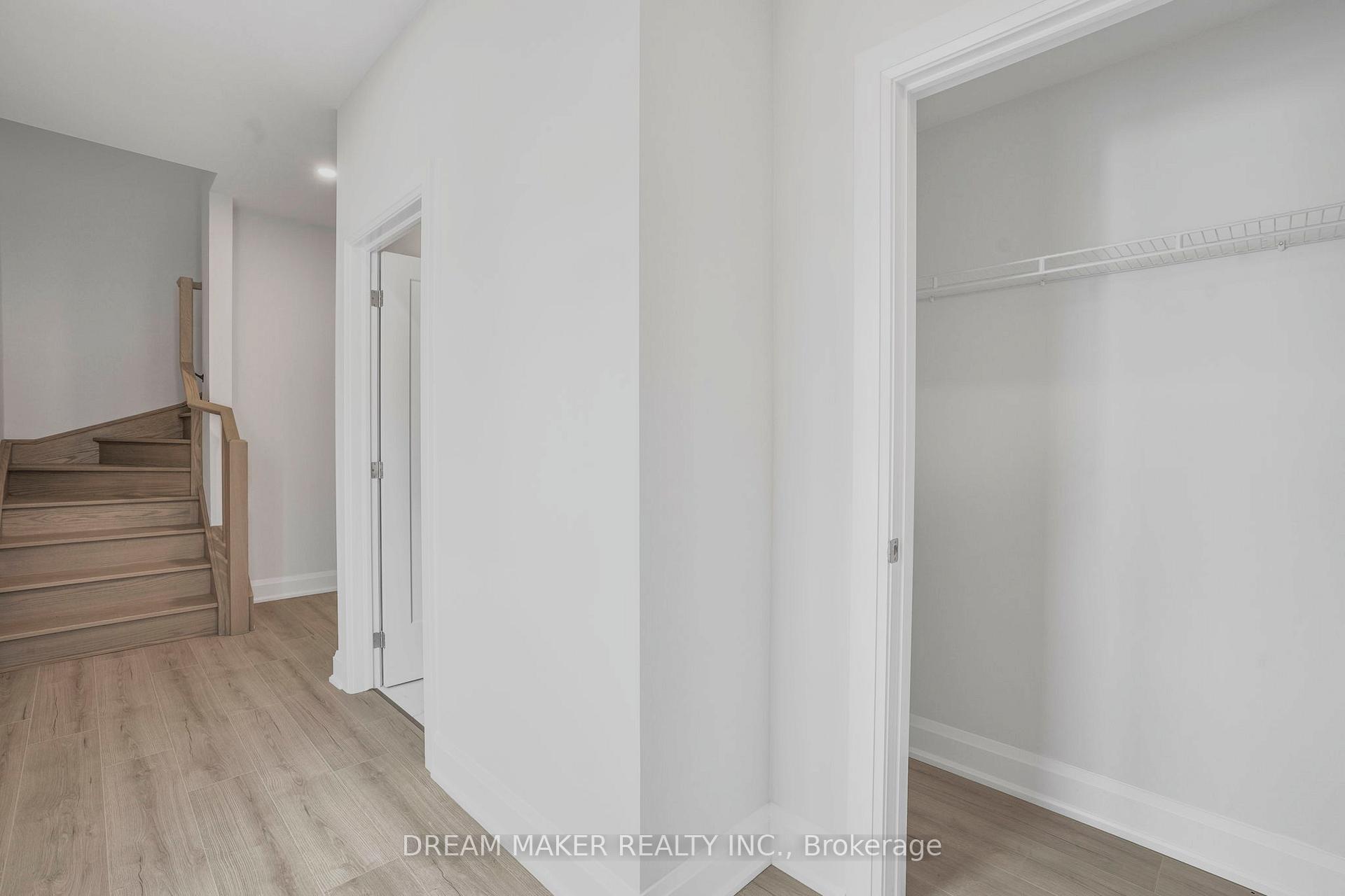 Photo 3 of 17 Fernridge Common, St. Catharines, Carlton/Bunting — HOMEH