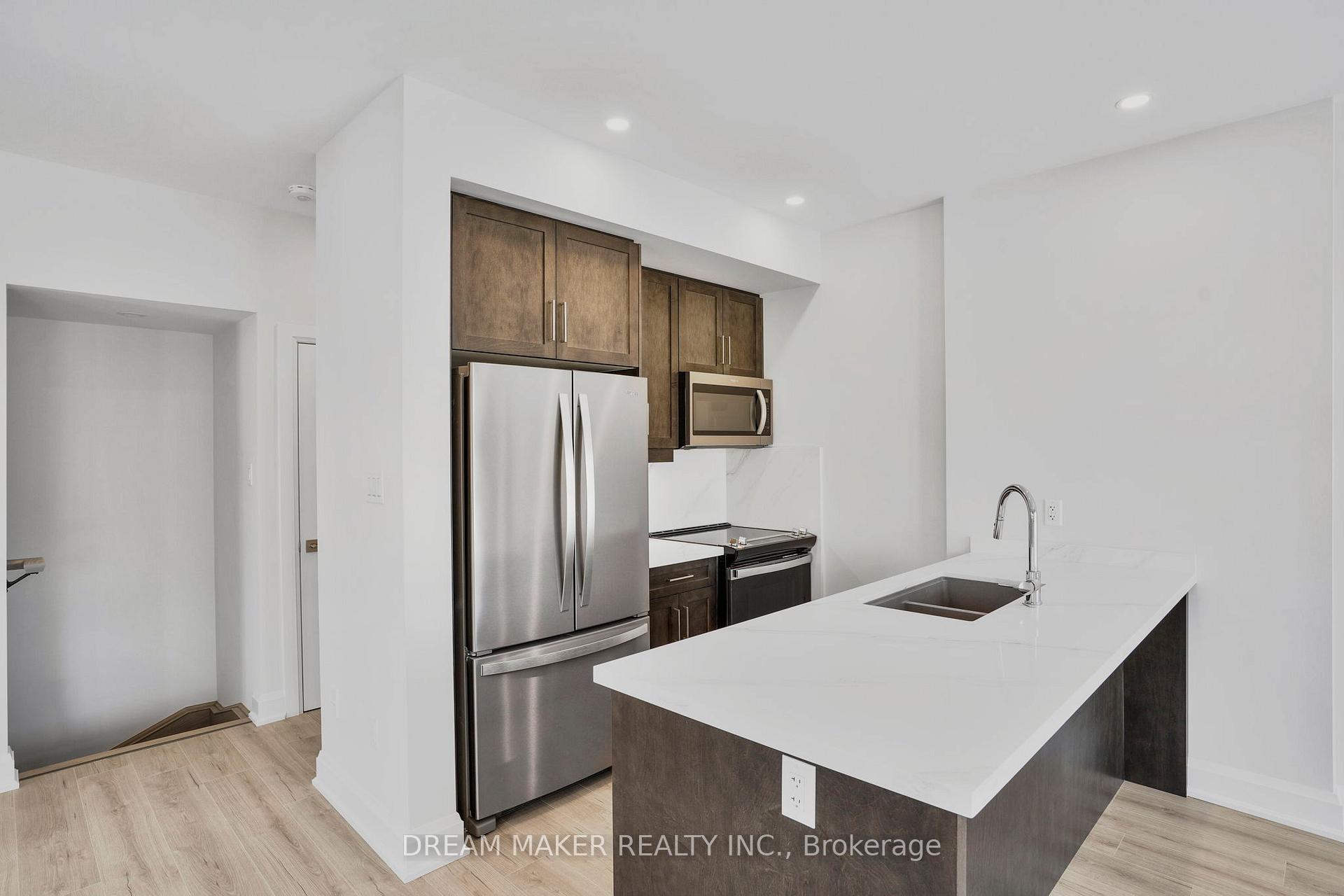 Photo 11 of 17 Fernridge Common, St. Catharines, Carlton/Bunting — HOMEH