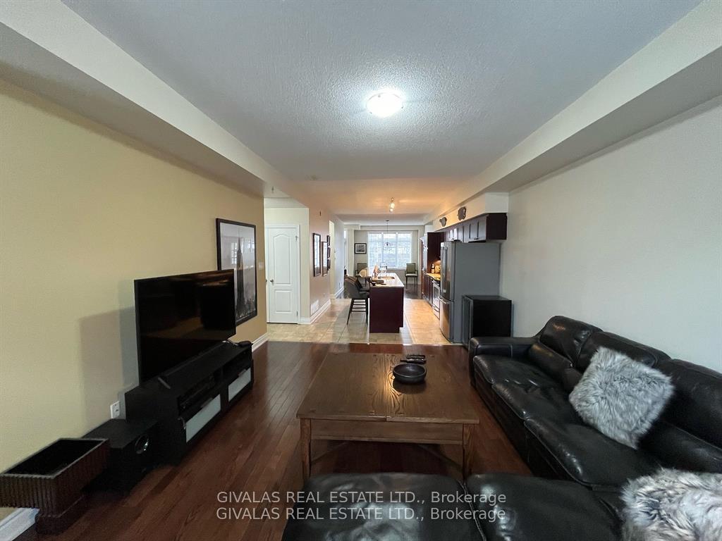 Photo 2 of 393 Detlor Common, Burlington, Brant — HOMEH