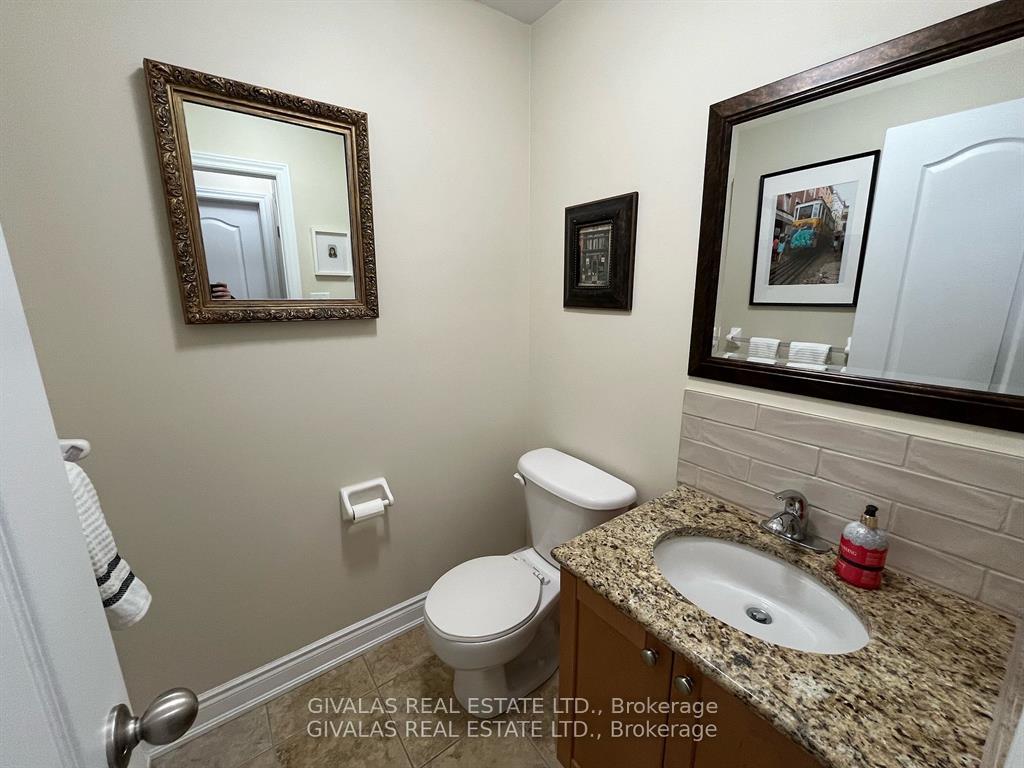 Photo 11 of 393 Detlor Common, Burlington, Brant — HOMEH