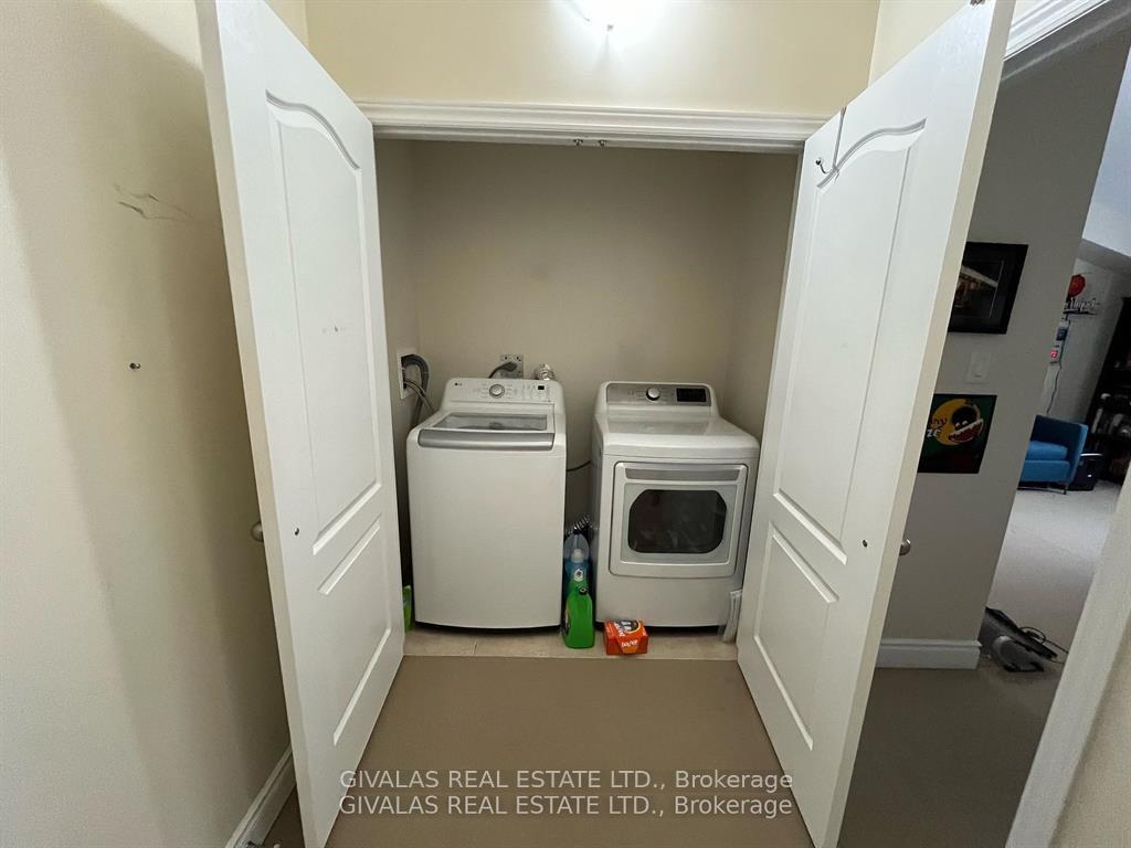 Photo 21 of 393 Detlor Common, Burlington, Brant — HOMEH