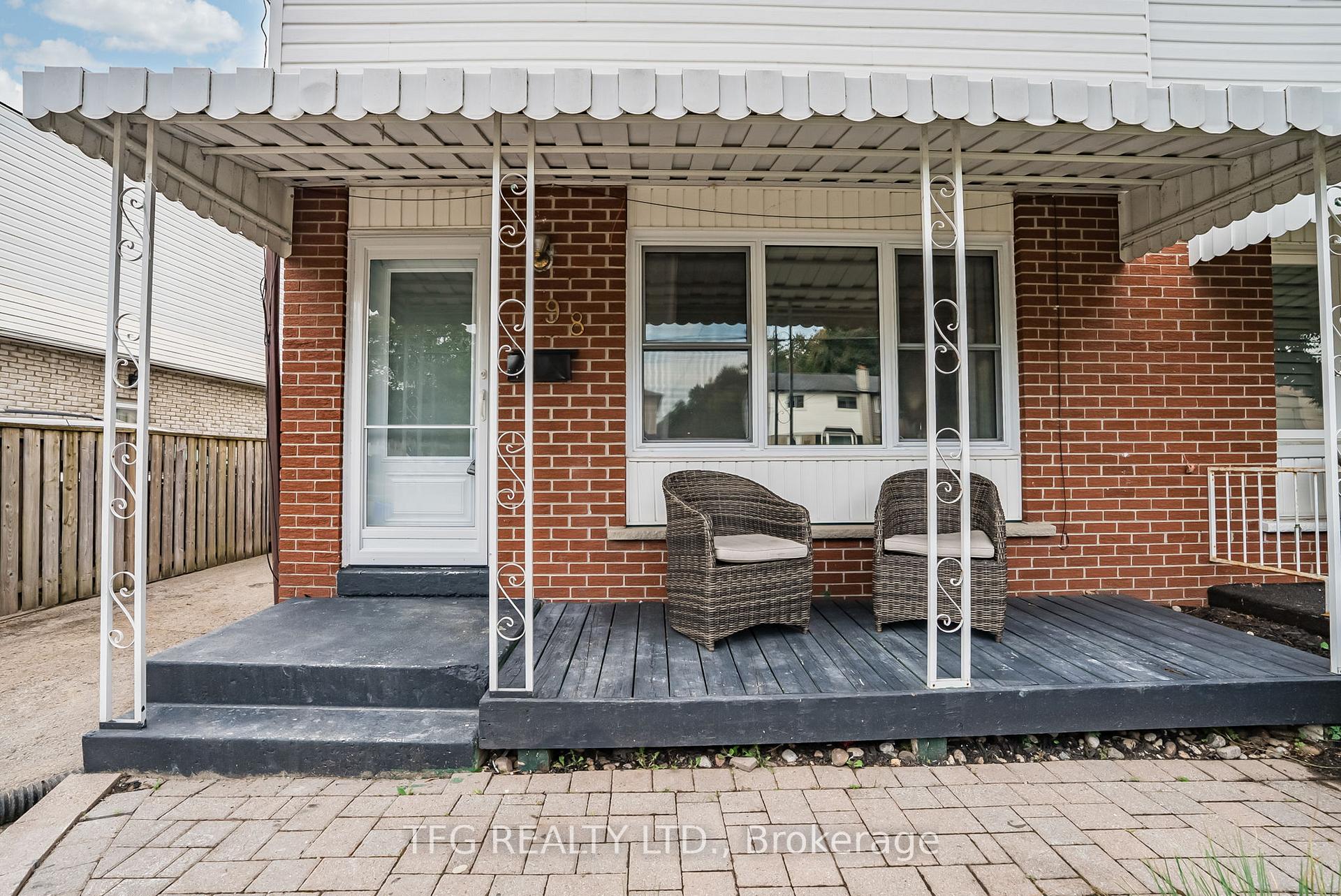 Photo 4 of 298 Waverly Street S, Oshawa, Vanier — HOMEH