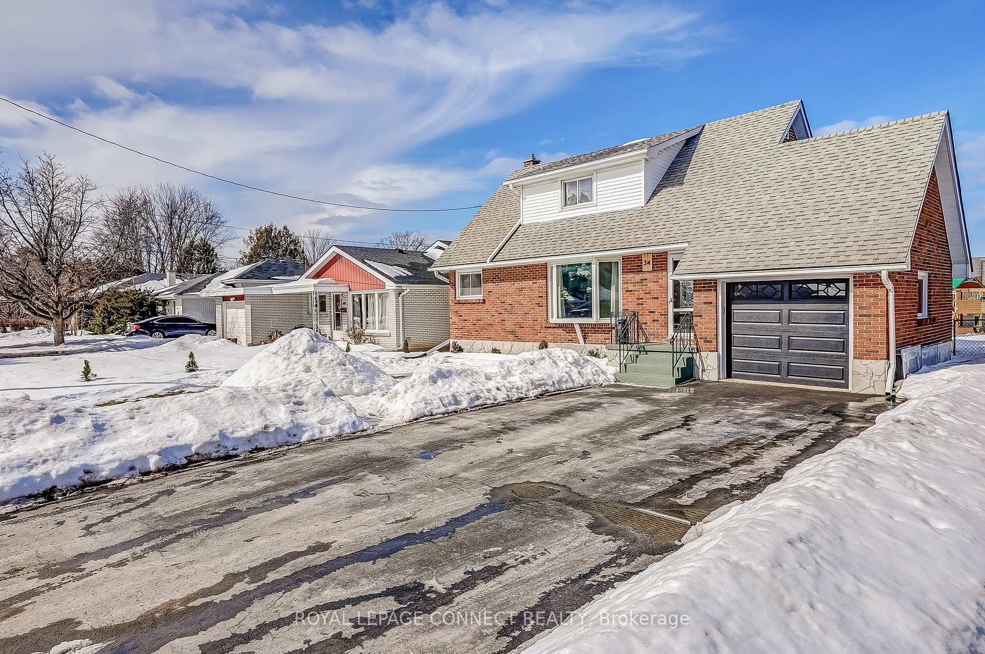 Photo 3 of 34 Plaza Square, Belleville, Belleville Ward — HOMEH