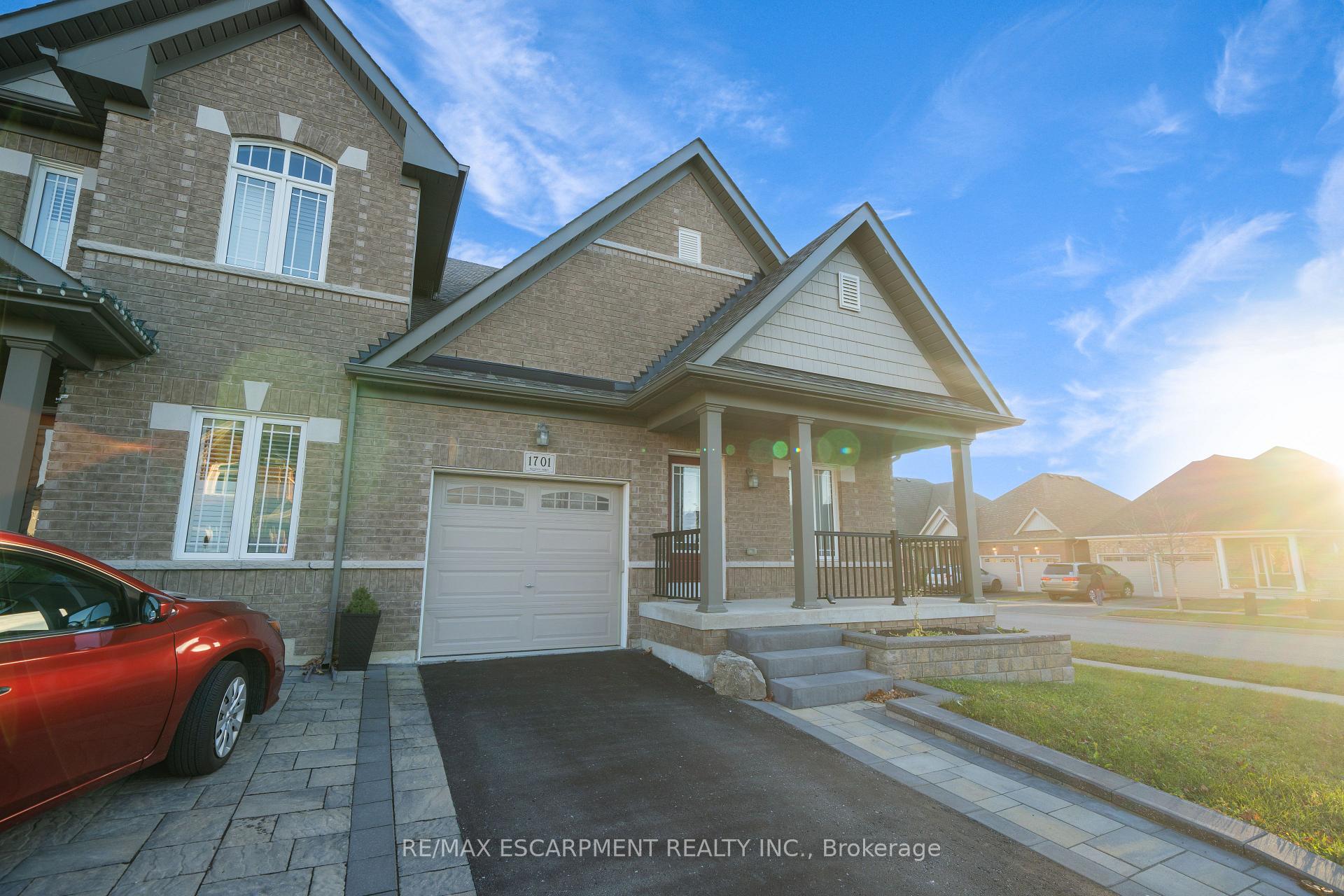 Photo 2 of 1701 Silverstone Crescent, Oshawa, Samac — HOMEH