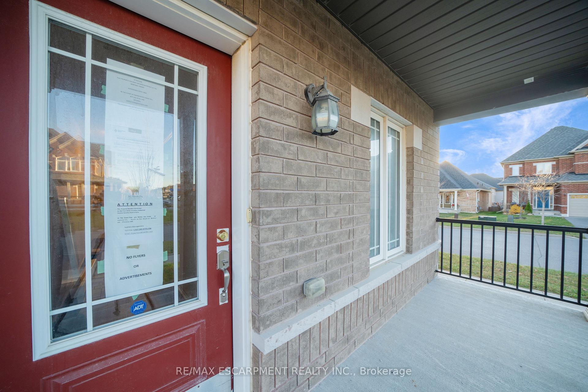 Photo 3 of 1701 Silverstone Crescent, Oshawa, Samac — HOMEH