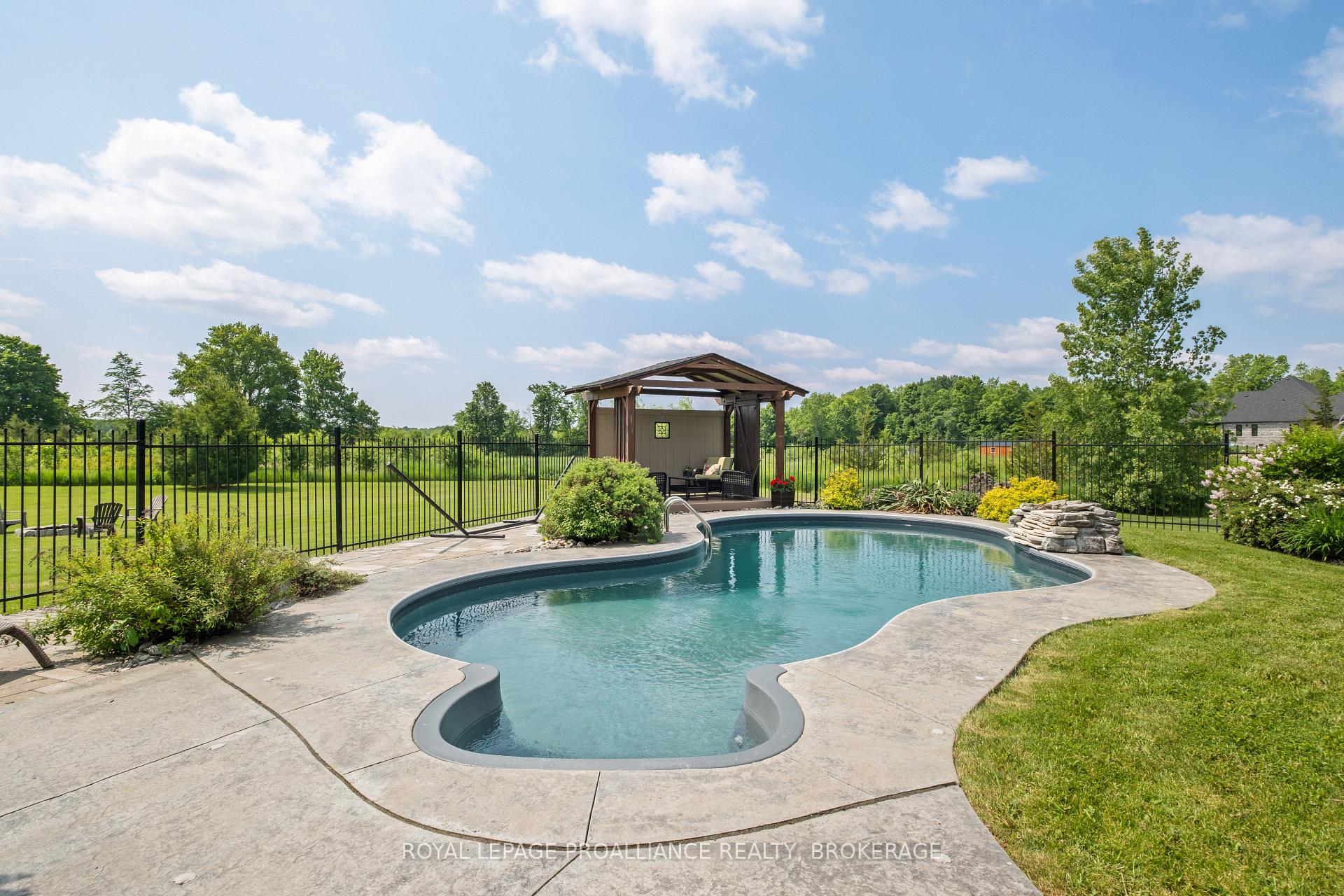 Photo 14 of 5329 Holmes Road, Frontenac, Frontenac South — HOMEH
