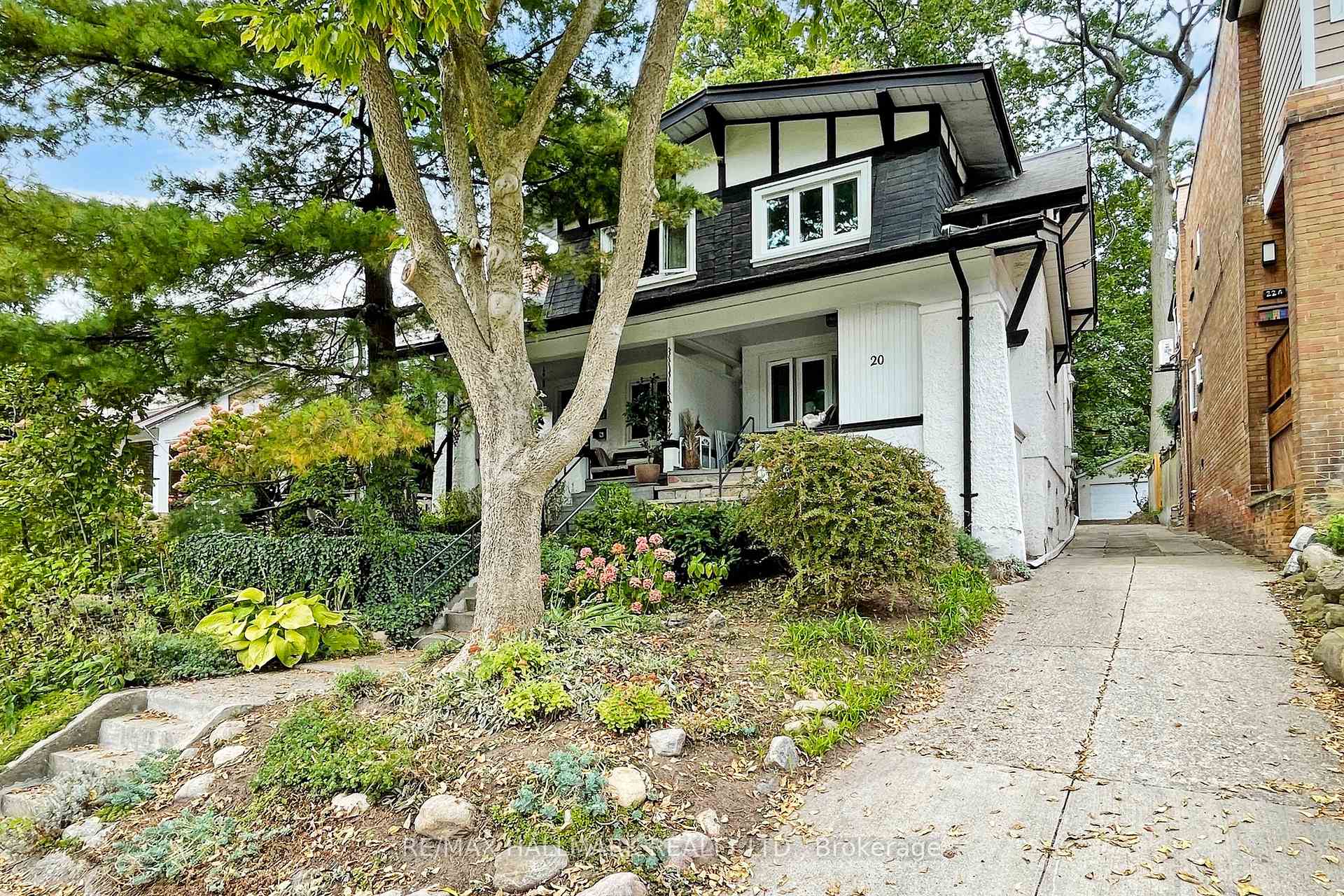 Front of 20 Glenfern Avenue
