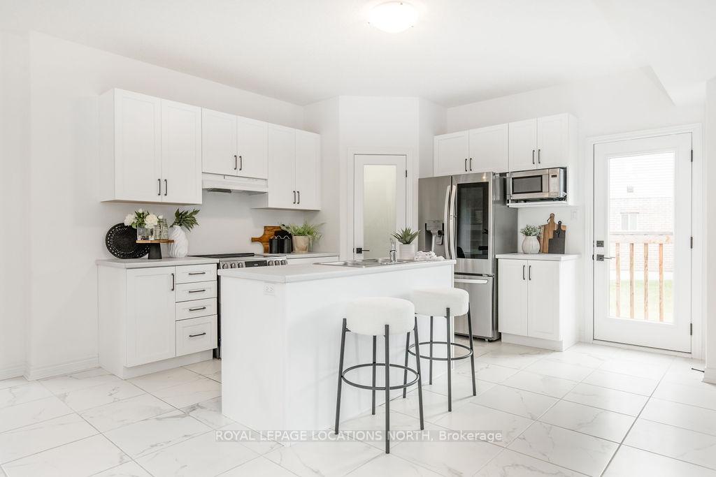 Photo 27 of 111 Plewes Drive, Collingwood — HOMEH