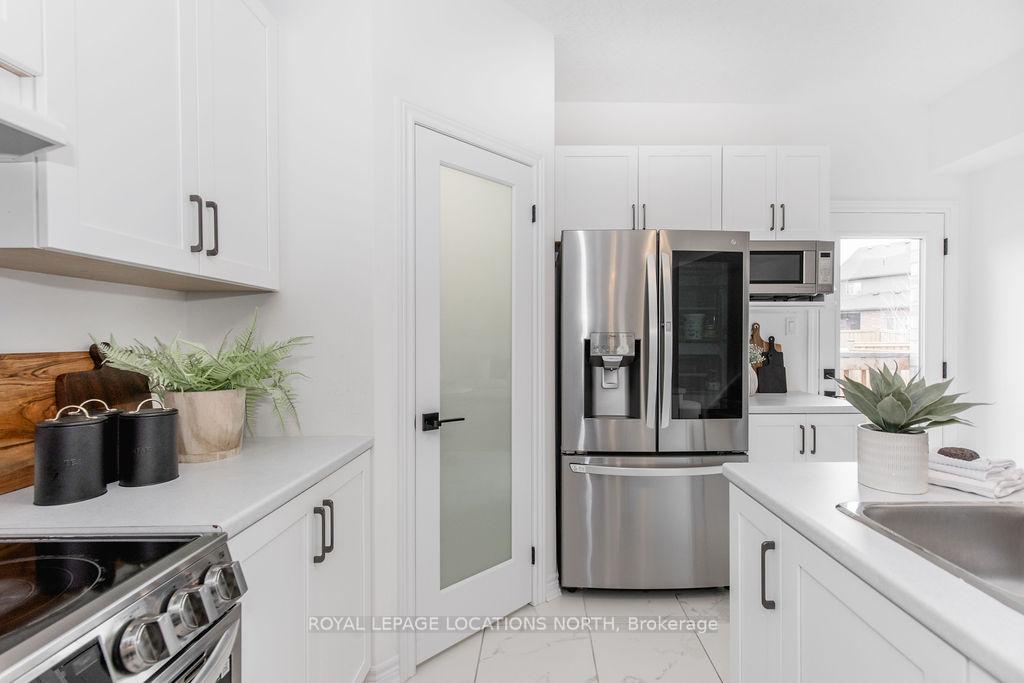 Photo 33 of 111 Plewes Drive, Collingwood — HOMEH