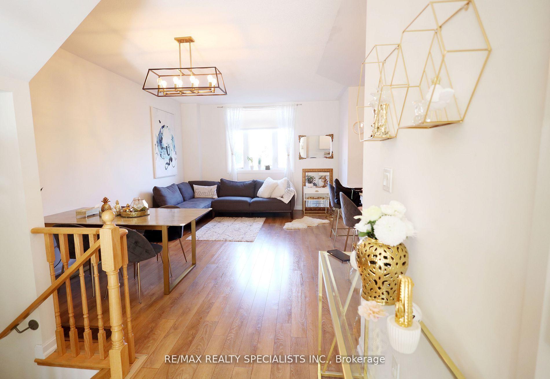 Photo 7 of 84 Longshore Way, Whitby, Port Whitby — HOMEH