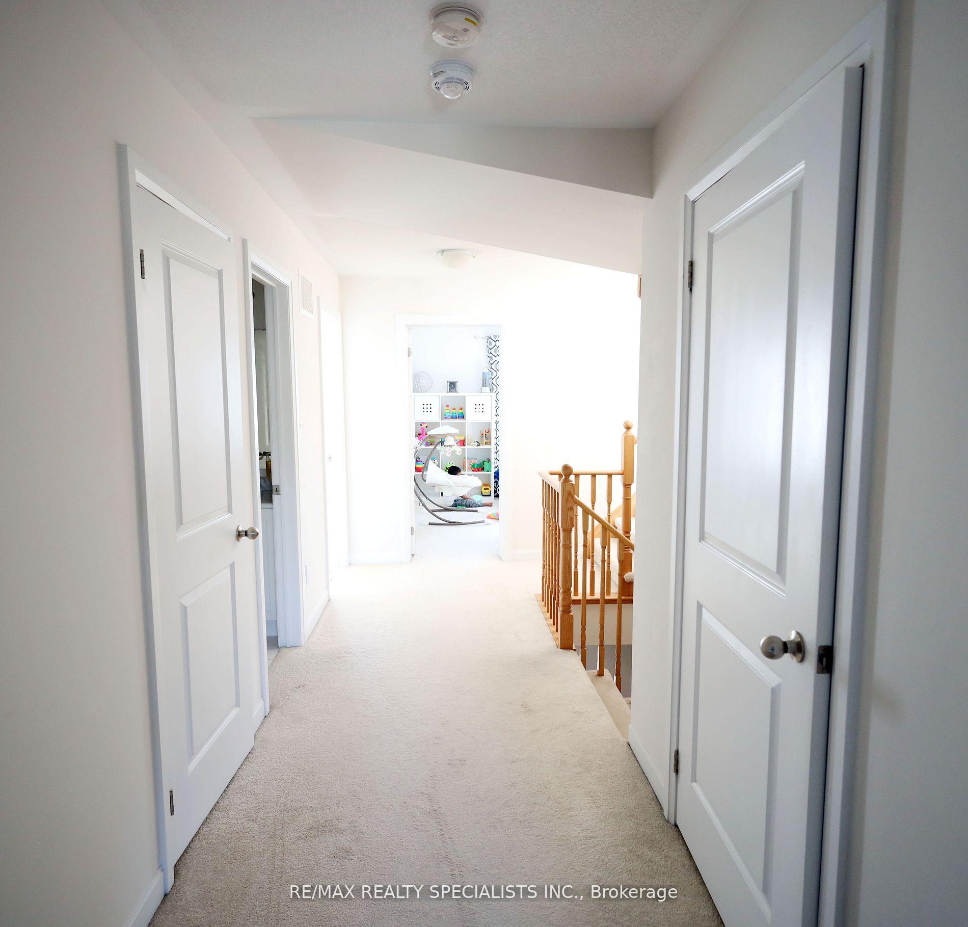 Photo 18 of 84 Longshore Way, Whitby, Port Whitby — HOMEH
