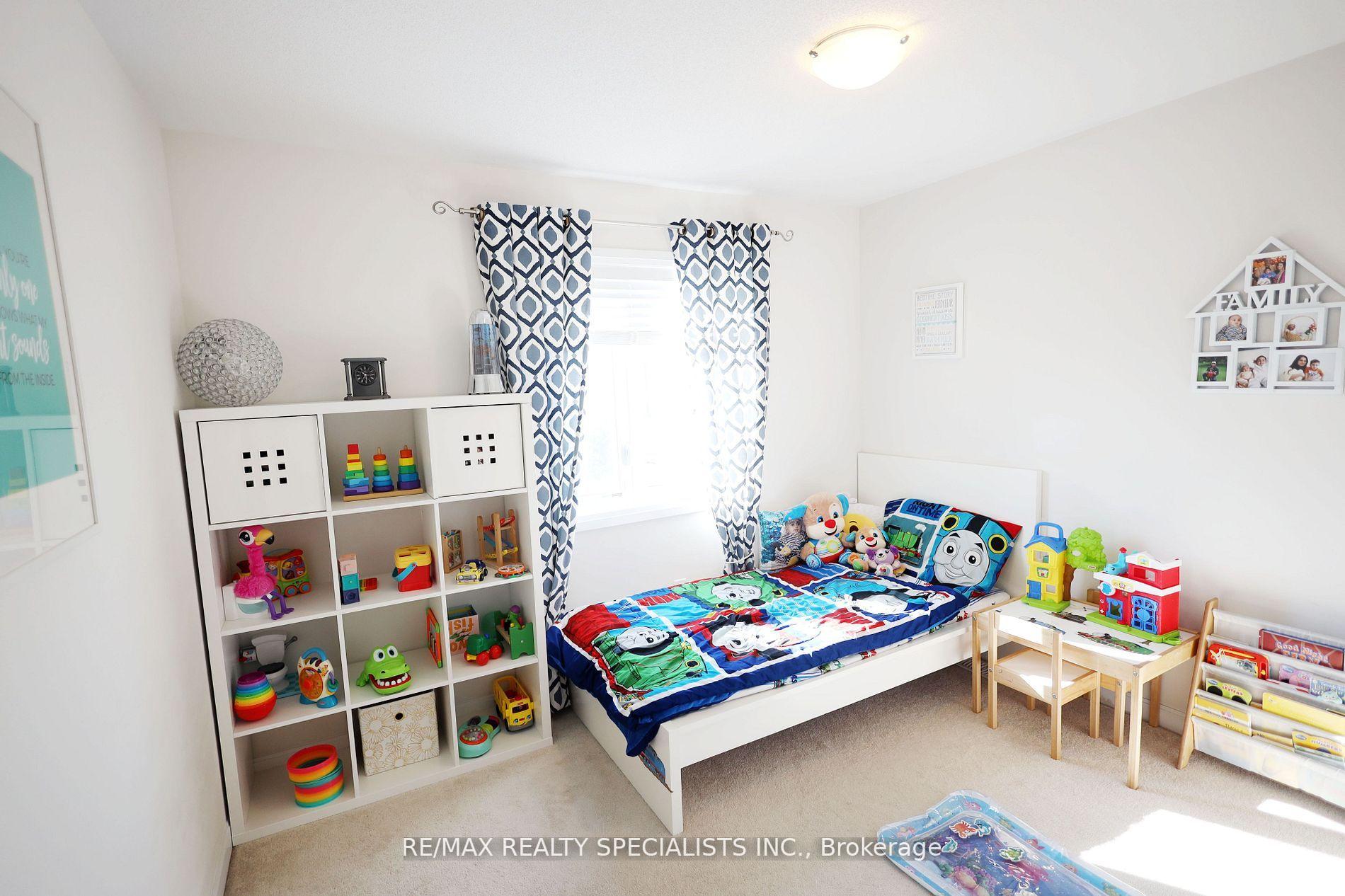 Photo 29 of 84 Longshore Way, Whitby, Port Whitby — HOMEH