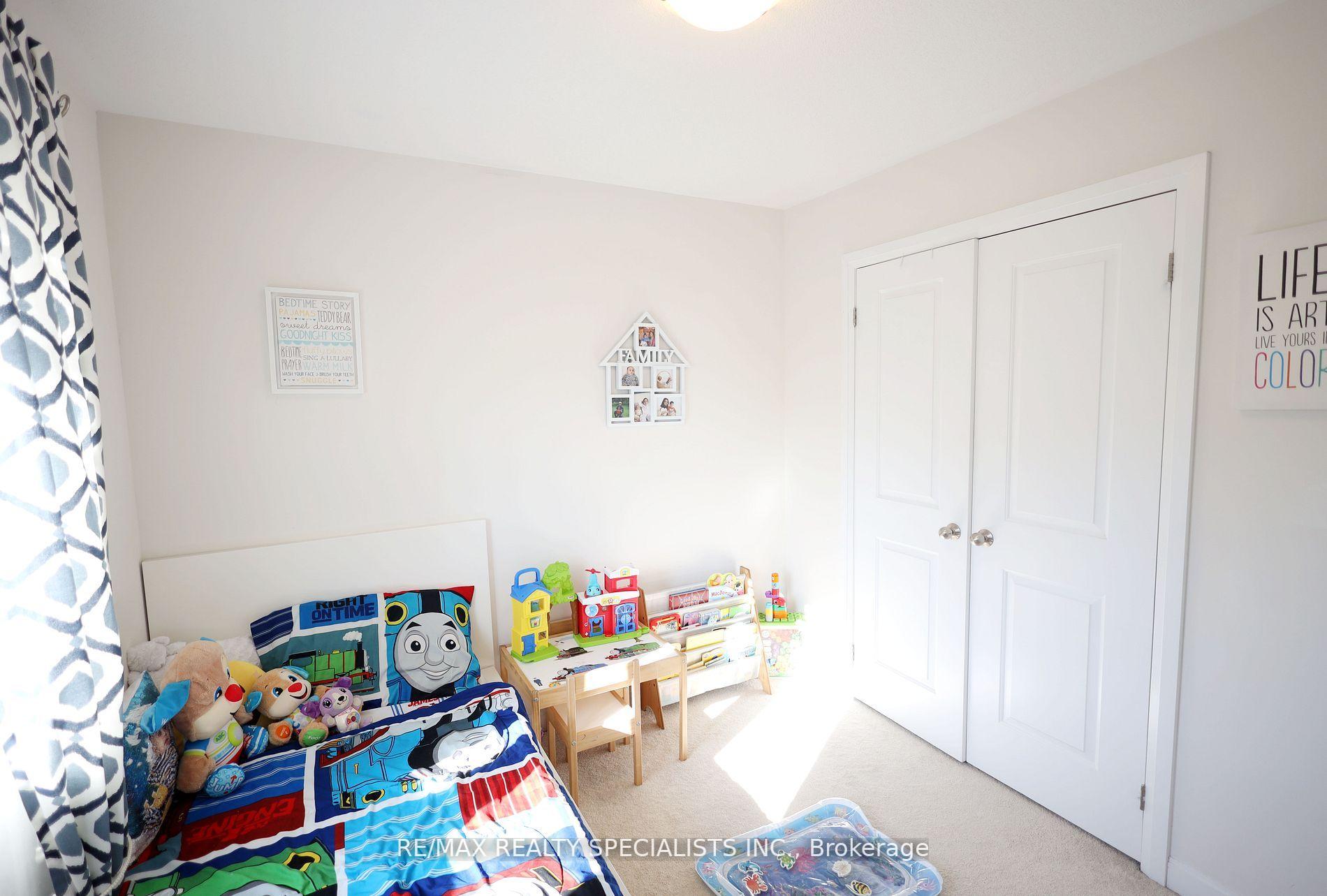 Photo 30 of 84 Longshore Way, Whitby, Port Whitby — HOMEH