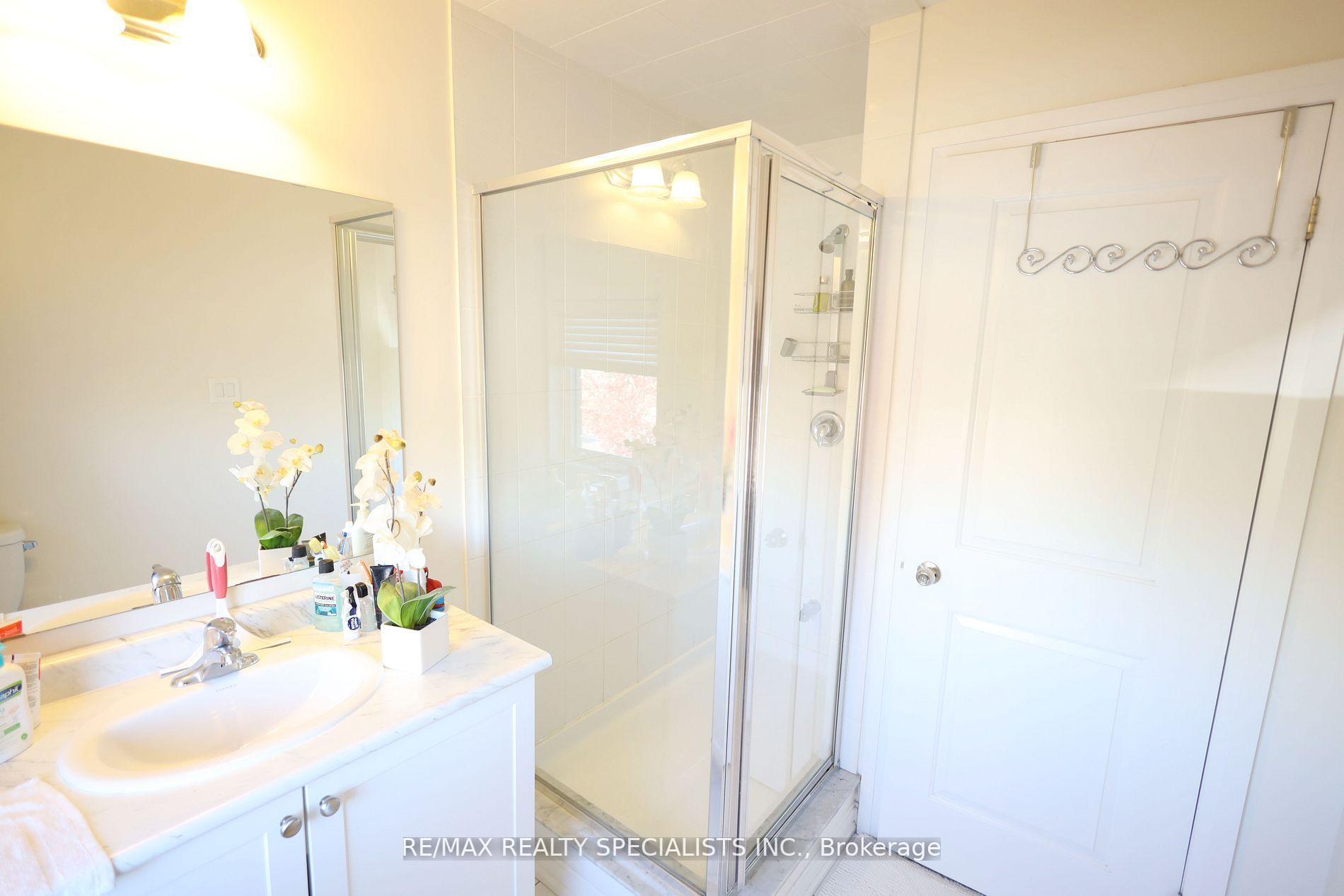 Photo 31 of 84 Longshore Way, Whitby, Port Whitby — HOMEH
