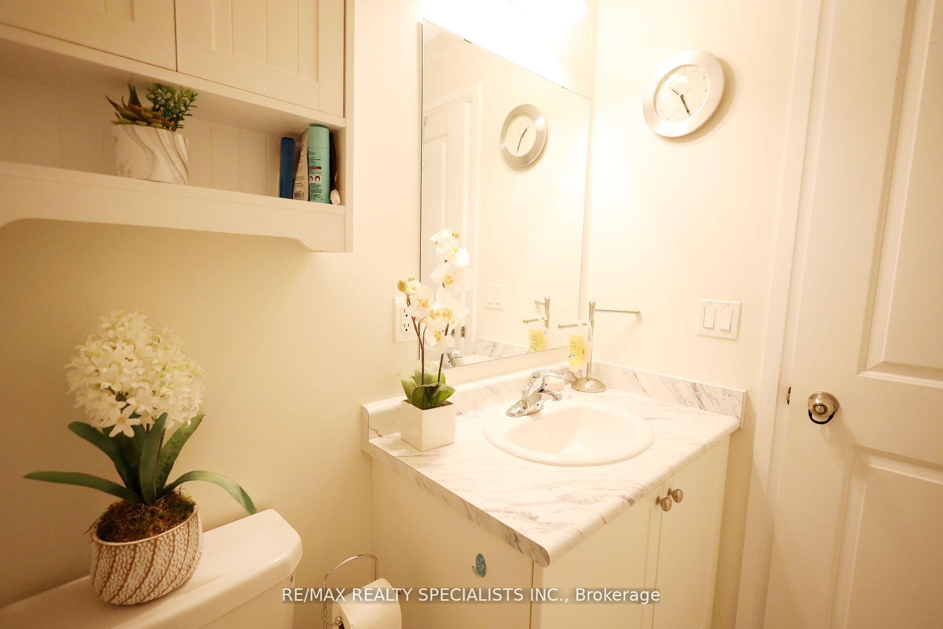 Photo 33 of 84 Longshore Way, Whitby, Port Whitby — HOMEH
