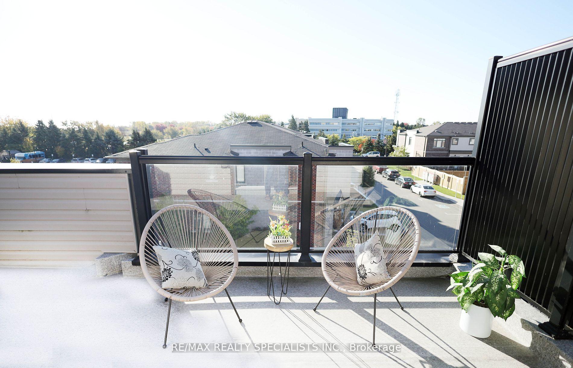 Photo 35 of 84 Longshore Way, Whitby, Port Whitby — HOMEH