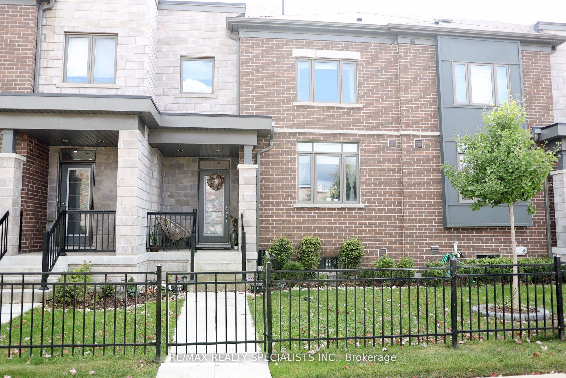 Photo 38 of 84 Longshore Way, Whitby, Port Whitby — HOMEH