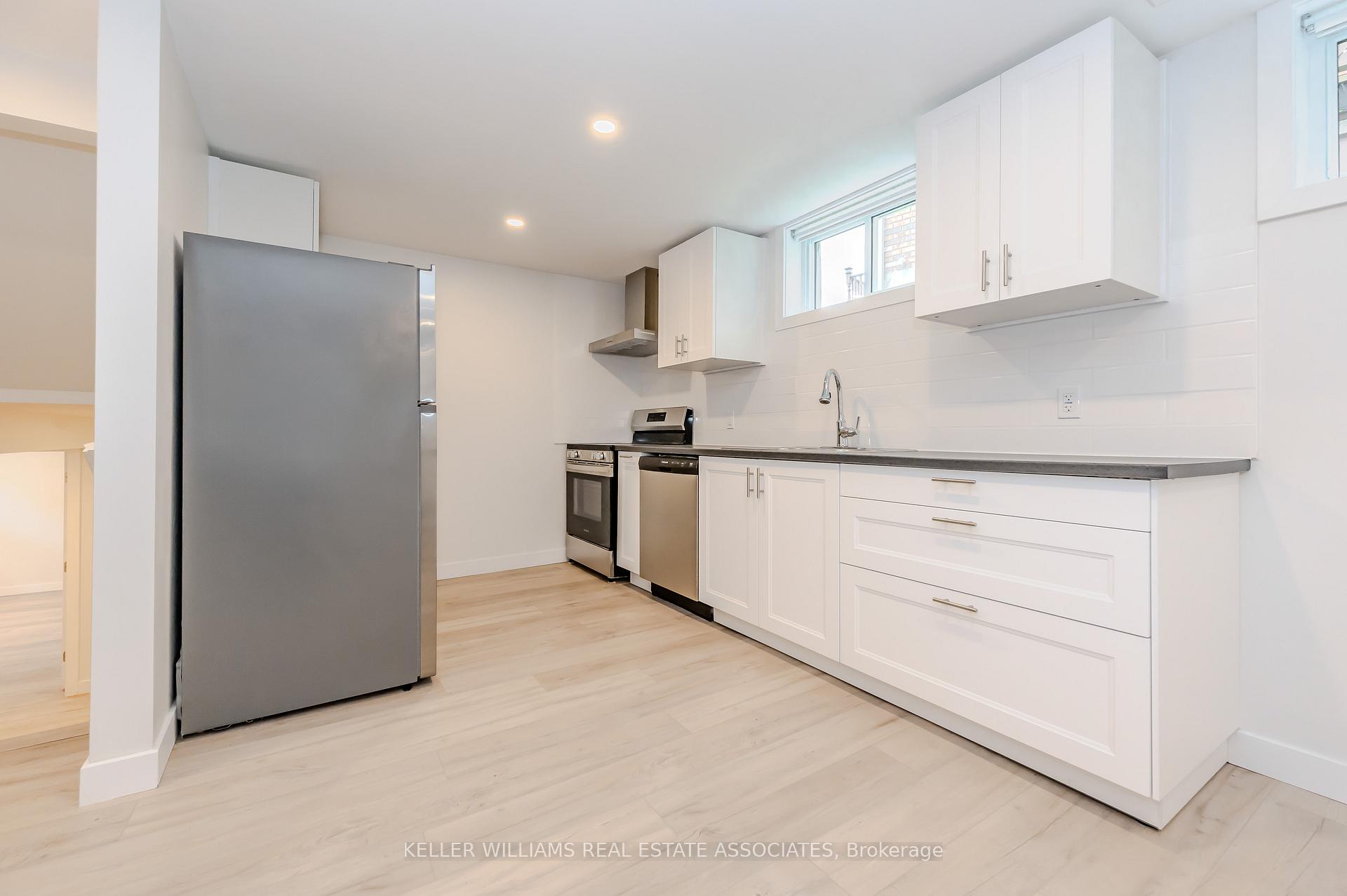 Photo 21 of 78 Duchess Drive, Cambridge — HOMEH
