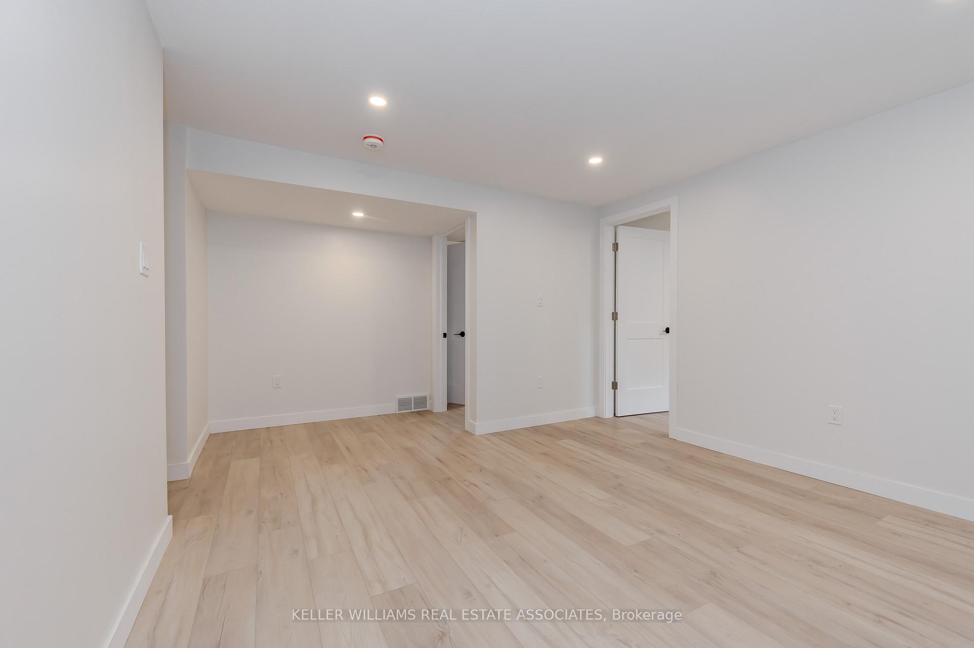 Photo 30 of 78 Duchess Drive, Cambridge — HOMEH