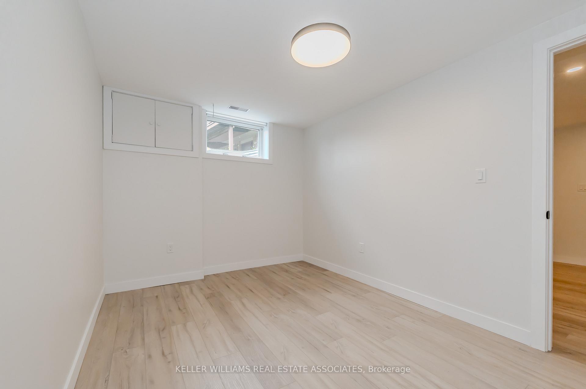 Photo 18 of 78 Duchess Drive, Cambridge — HOMEH