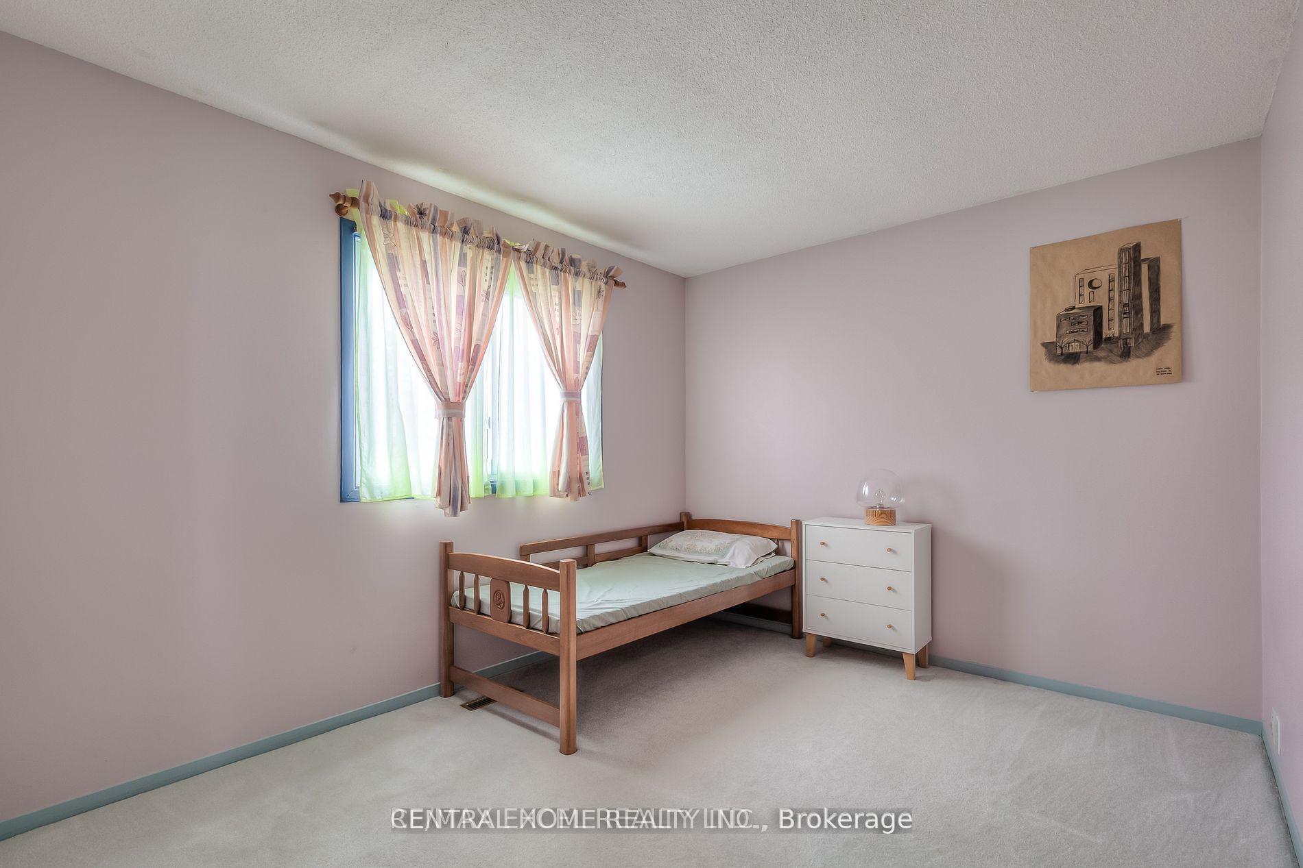 Photo 25 of 67 Tunney Crescent, Markham, Raymerville — HOMEH