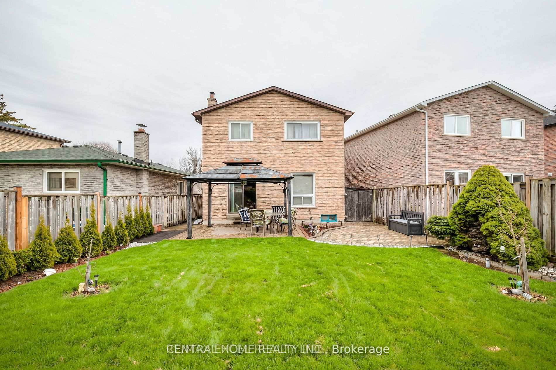 Photo 33 of 67 Tunney Crescent, Markham, Raymerville — HOMEH
