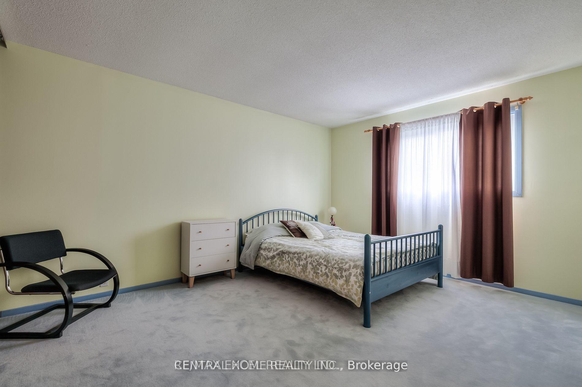 Photo 11 of 67 Tunney Crescent, Markham, Raymerville — HOMEH