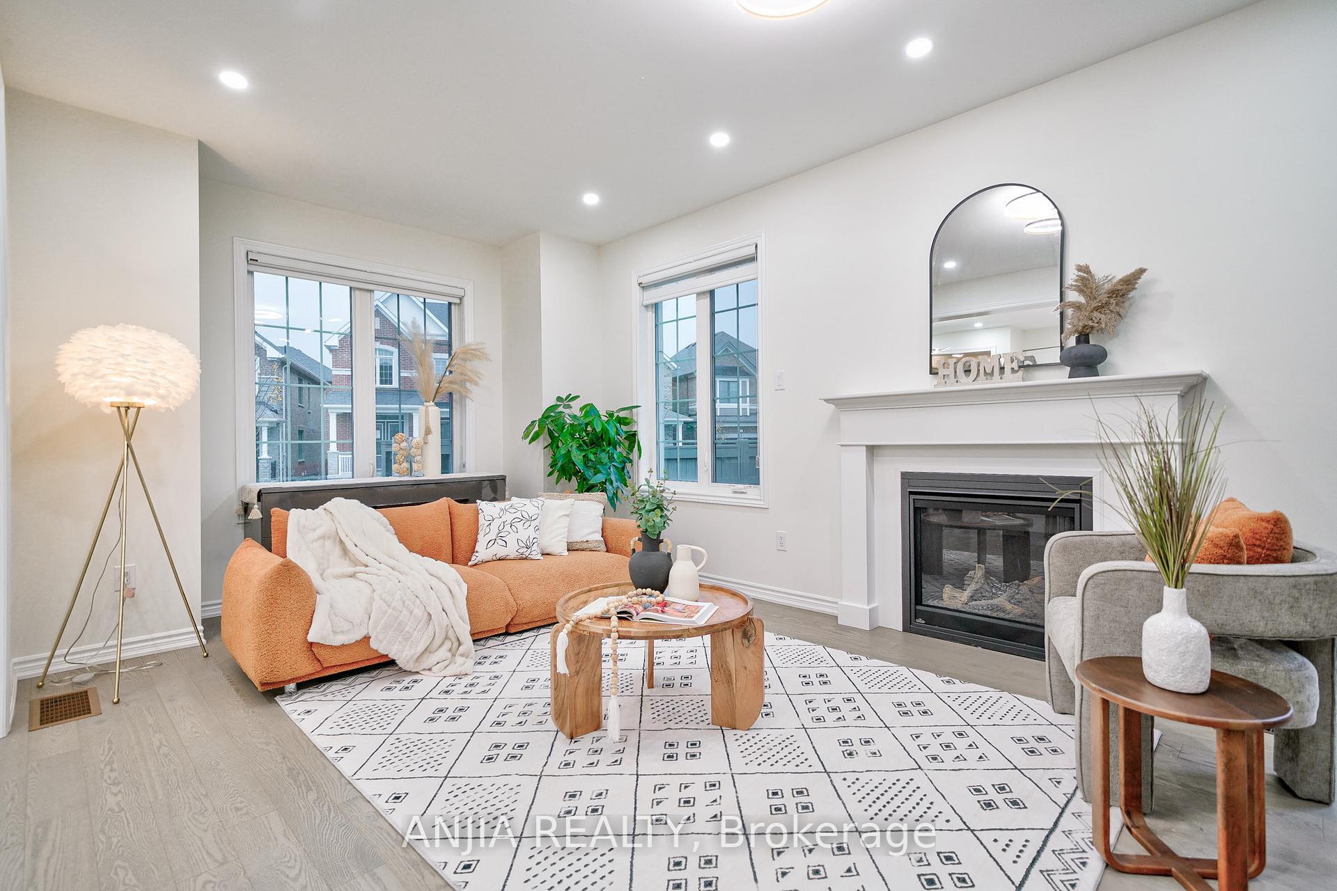 Photo 11 of 262 Beaverbrae Drive, Markham, Victoria Square — HOMEH