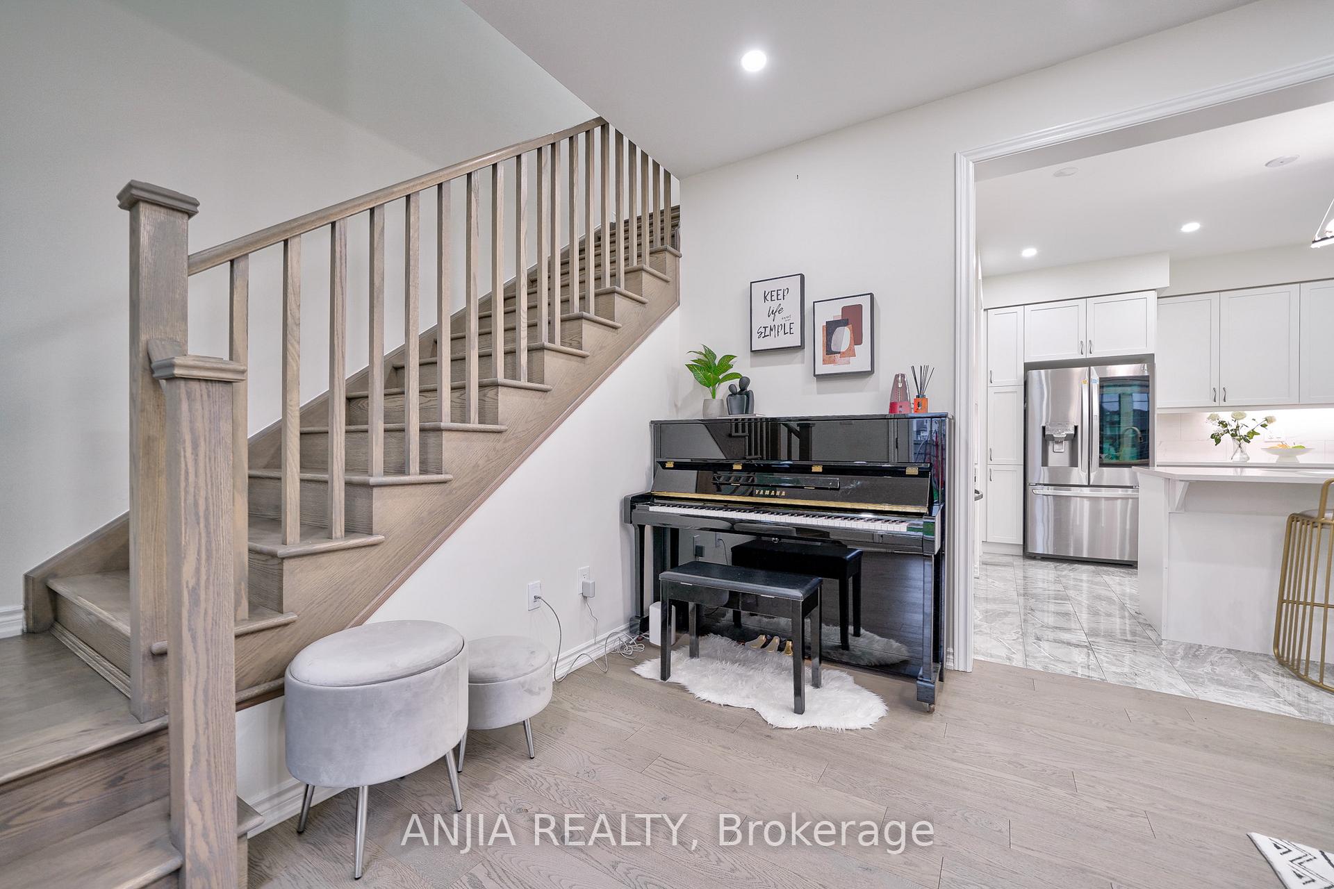 Photo 15 of 262 Beaverbrae Drive, Markham, Victoria Square — HOMEH