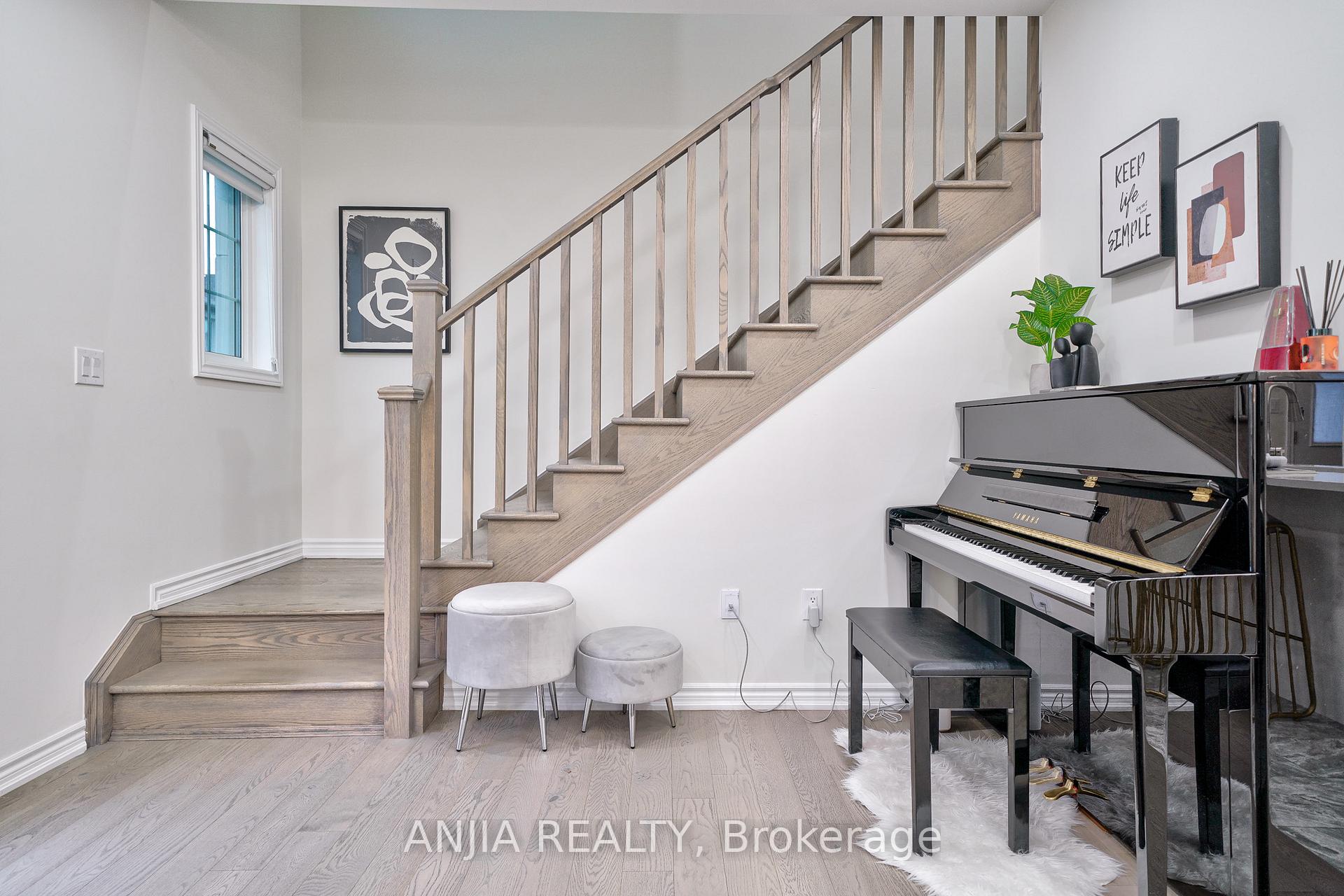 Photo 16 of 262 Beaverbrae Drive, Markham, Victoria Square — HOMEH