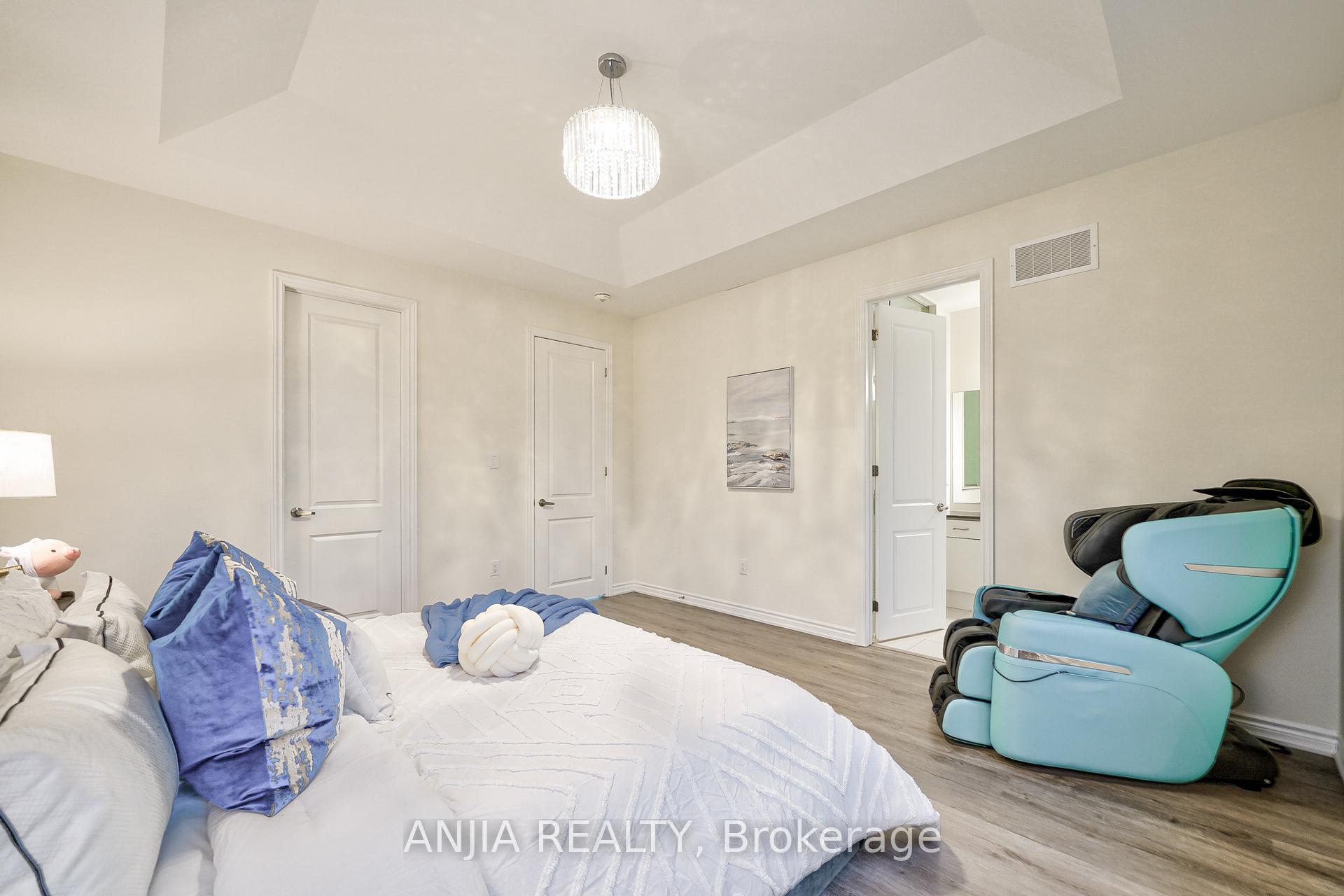 Photo 23 of 262 Beaverbrae Drive, Markham, Victoria Square — HOMEH
