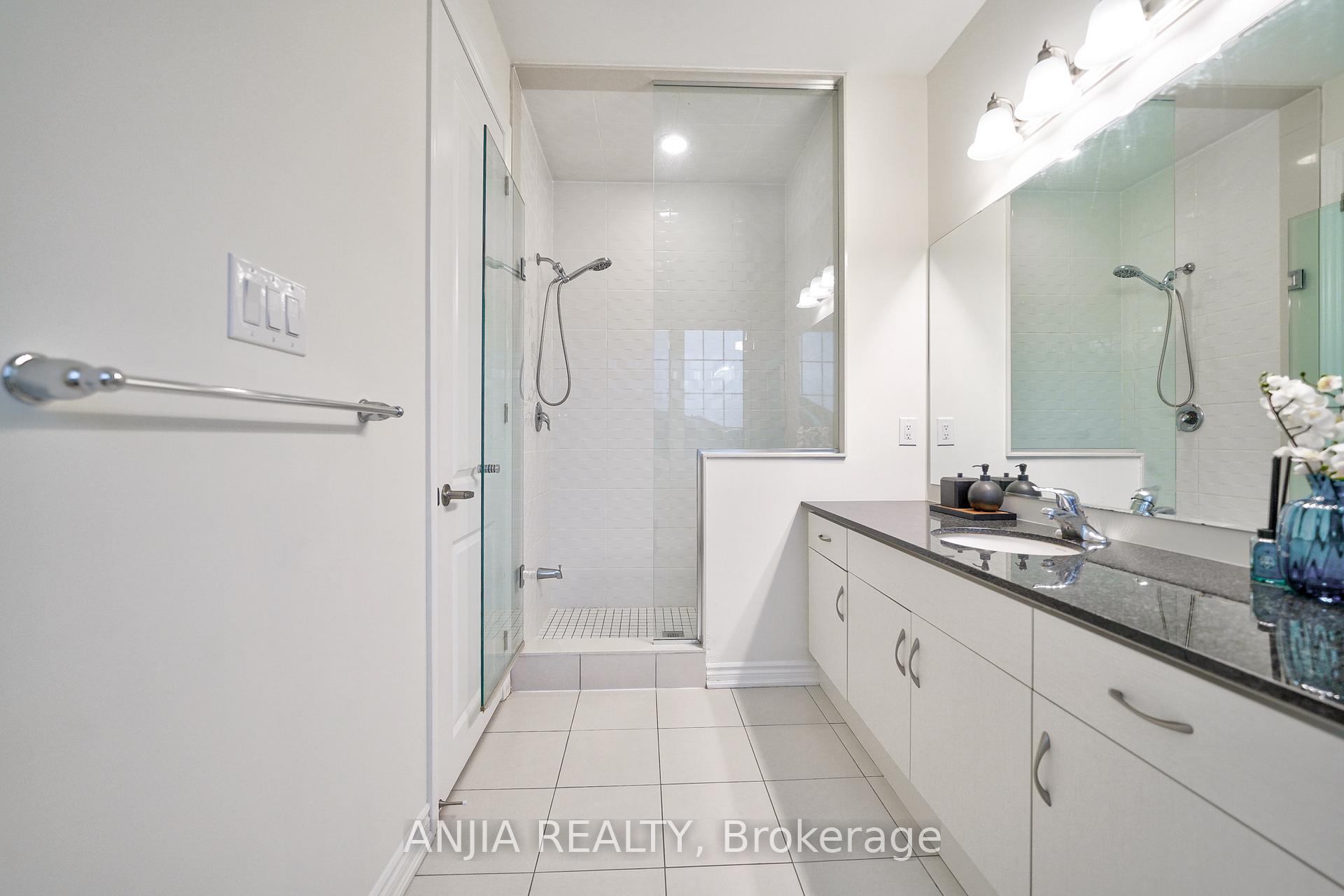 Photo 25 of 262 Beaverbrae Drive, Markham, Victoria Square — HOMEH