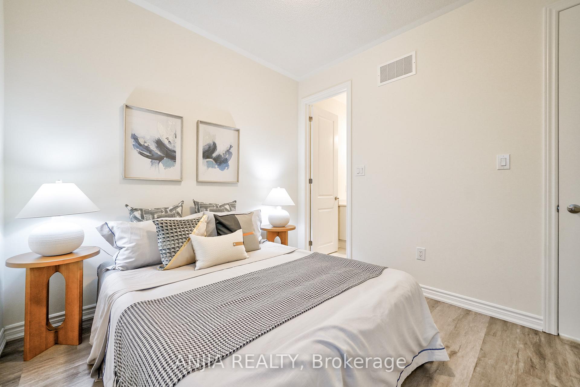 Photo 29 of 262 Beaverbrae Drive, Markham, Victoria Square — HOMEH