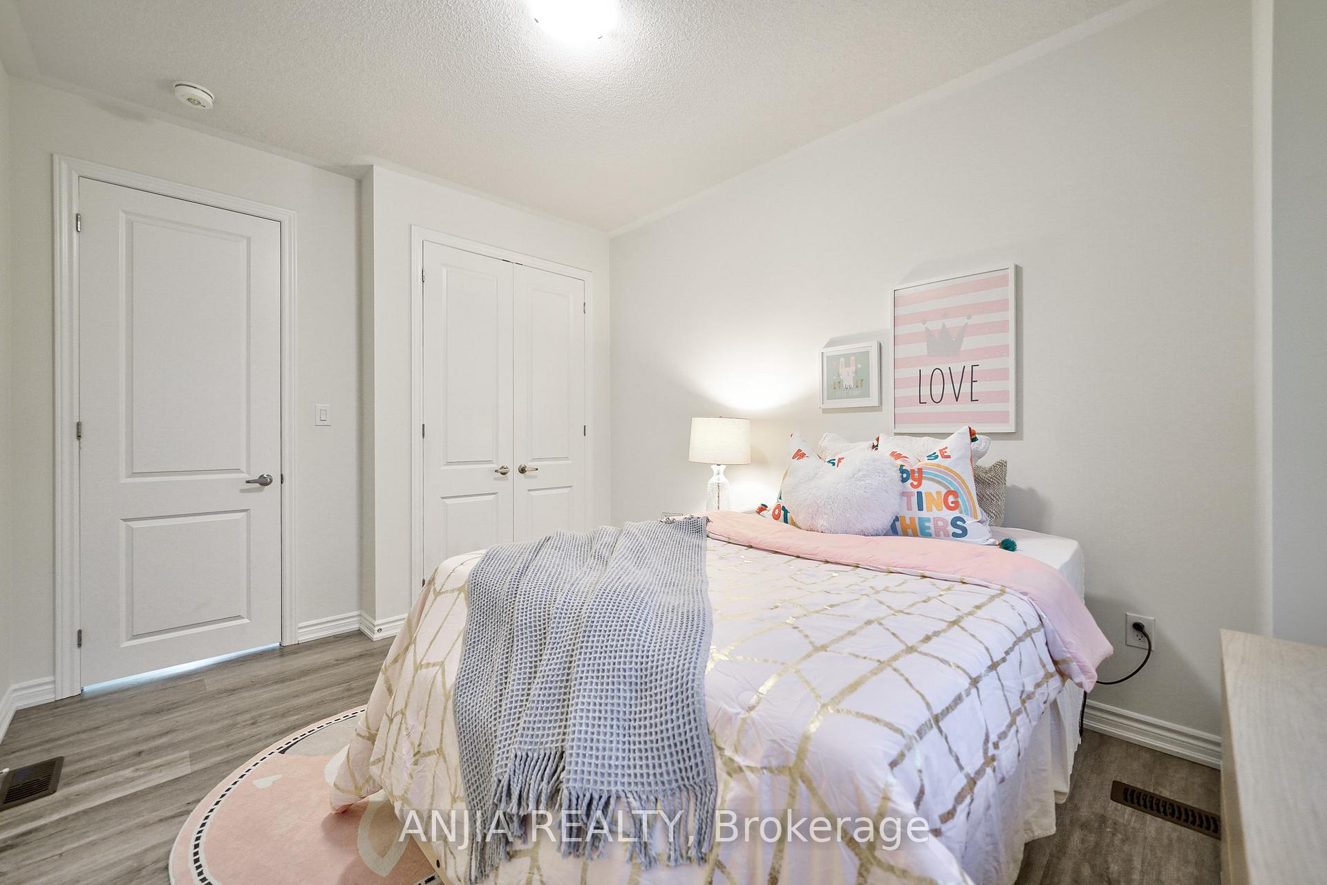 Photo 36 of 262 Beaverbrae Drive, Markham, Victoria Square — HOMEH