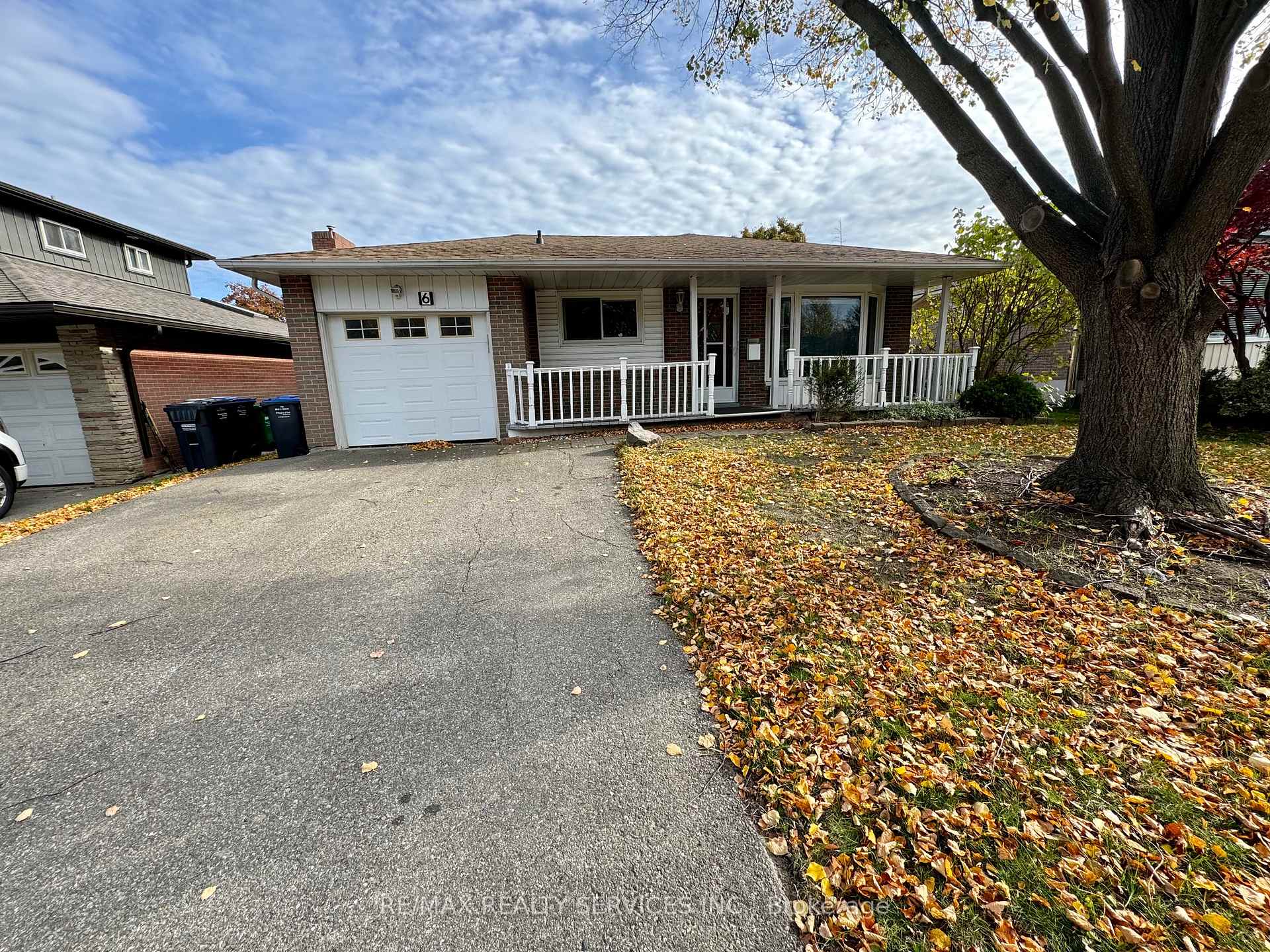 Photo 1 of 6 caledon Crescent, Brampton, Brampton East — HOMEH